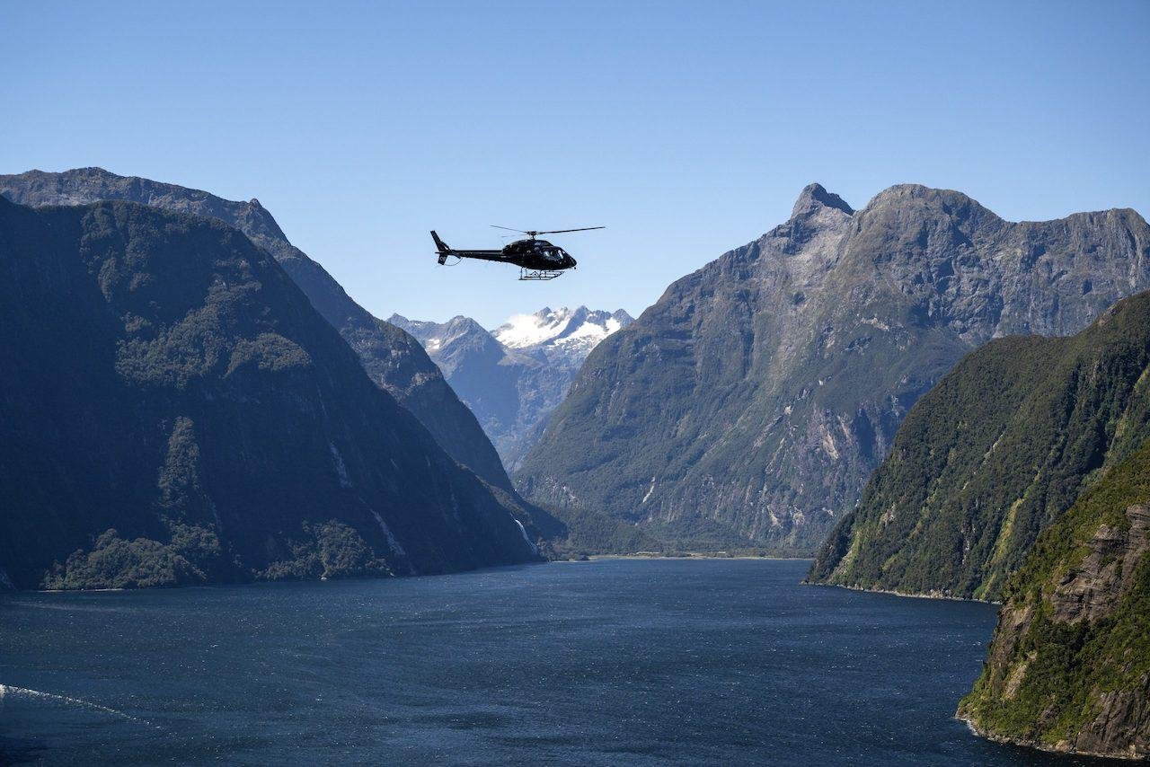 Milford Sound Heli-Cruise & Earnslaw Burn Landing