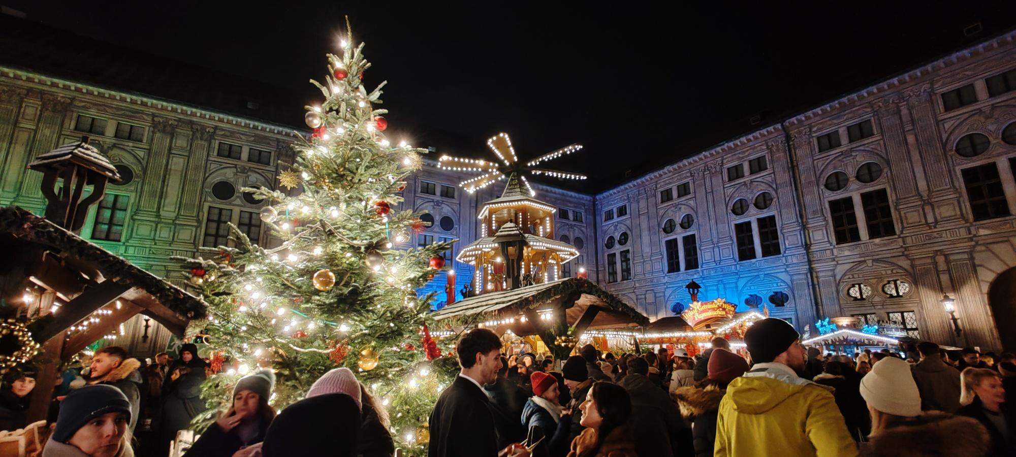 Munich: Neuschwanstein by Bus & Opt. Munich Xmas Market Tour - 2026 (Verified Reviews)