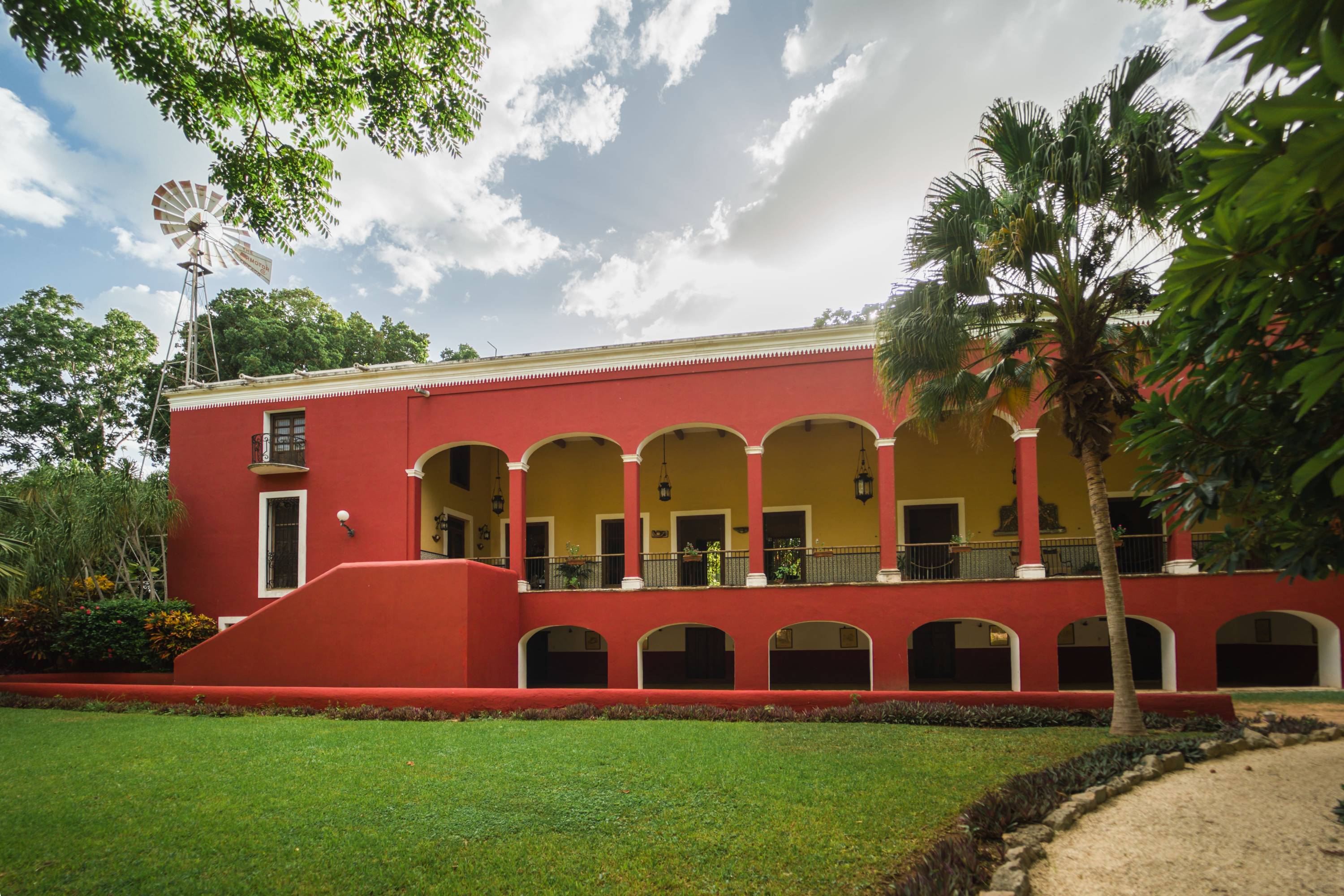 Hacienda Sotuta de Peón: Henequen Heritage & Cenote Experience