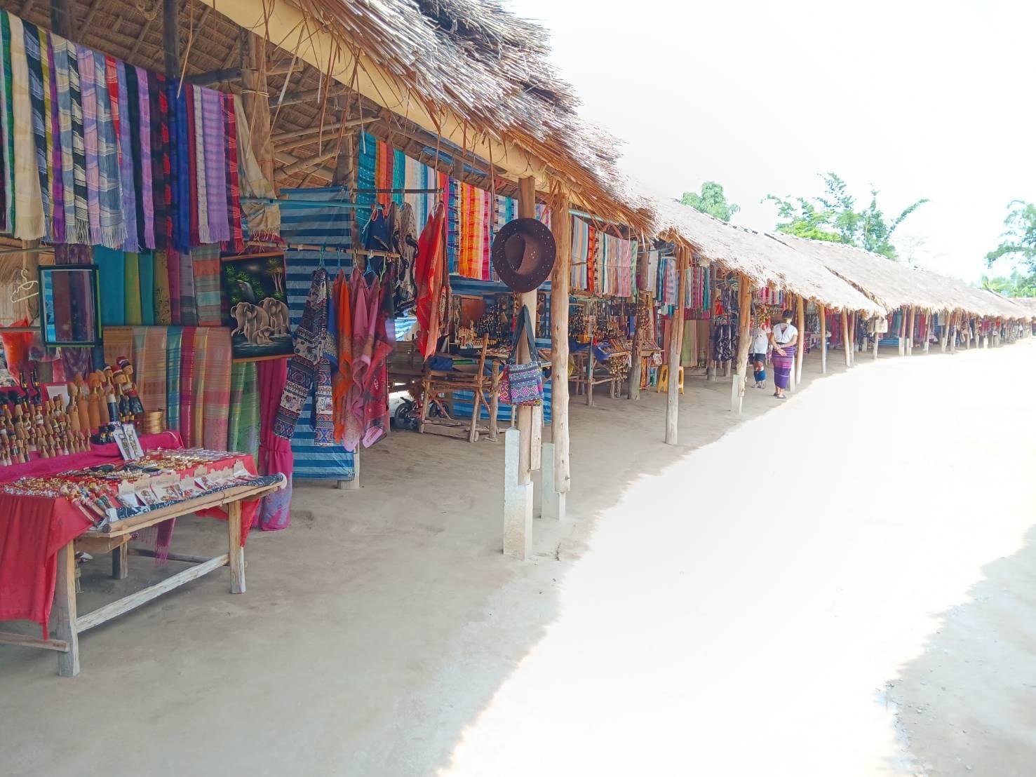 Chiang Rai Temples & Golden Triangle Full-Day Tour