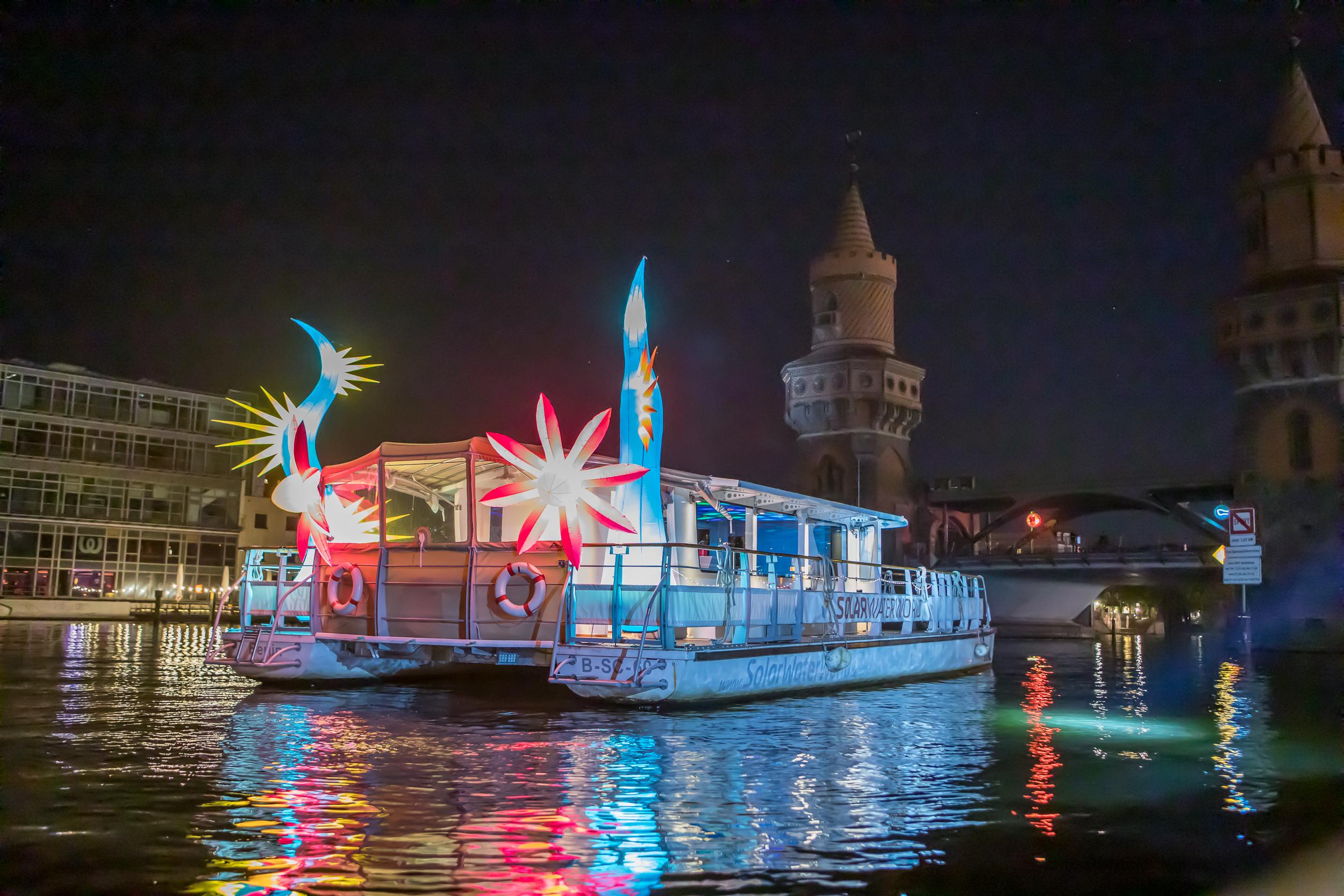 Illuminated Evening Boat Tour of Berlin