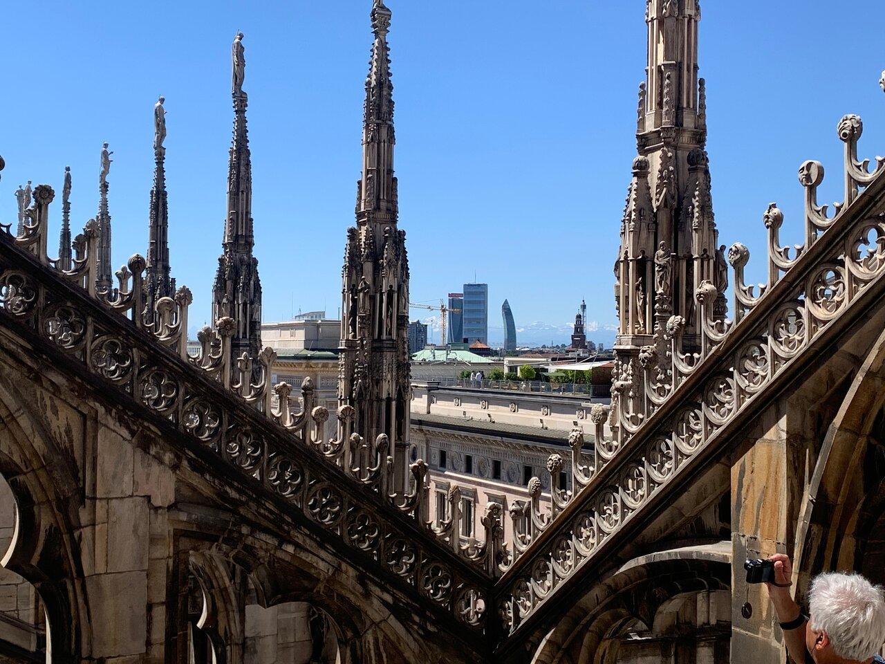 Milan Duomo Skip-the-Line Guided Tour with Rooftop Lift Access