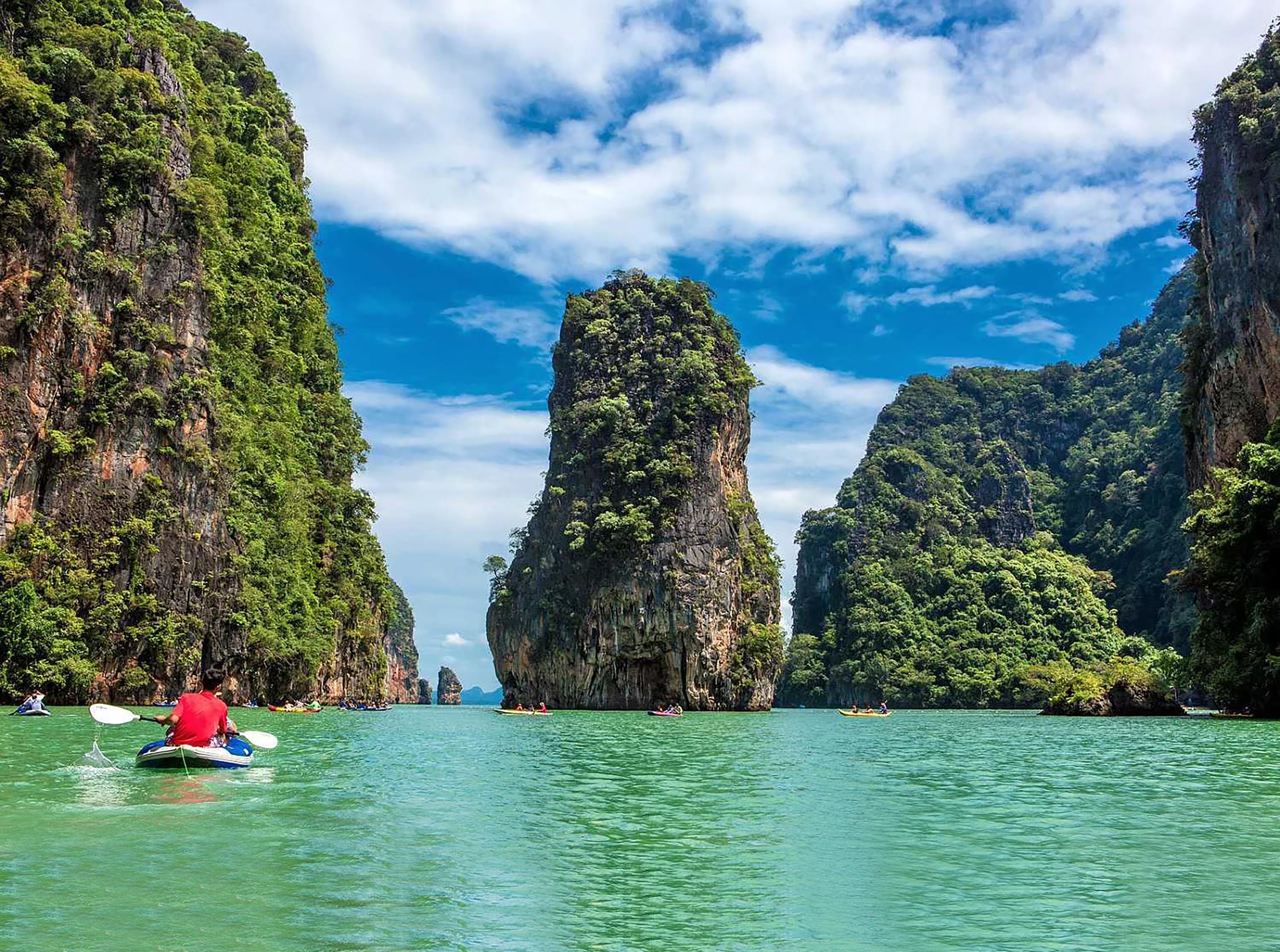 James Bond Island & Sea Cave Canoe Adventure by Big Boat – Phang Nga Bay