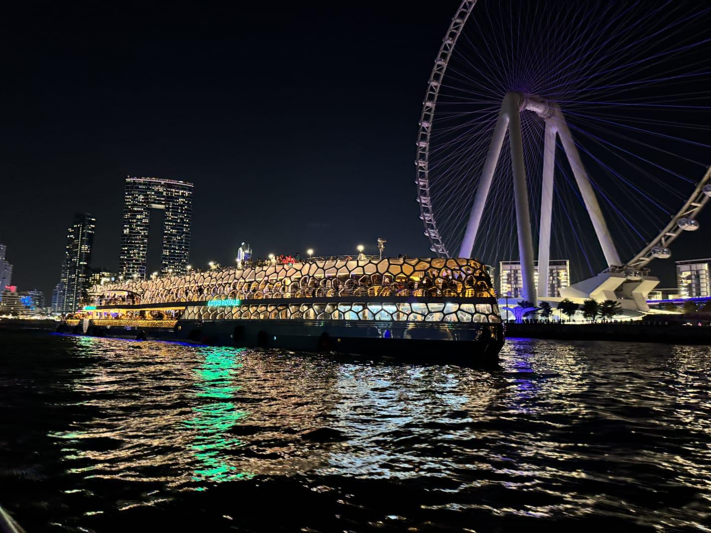 Dubai Mega Yacht Dinner Cruise with Buffet