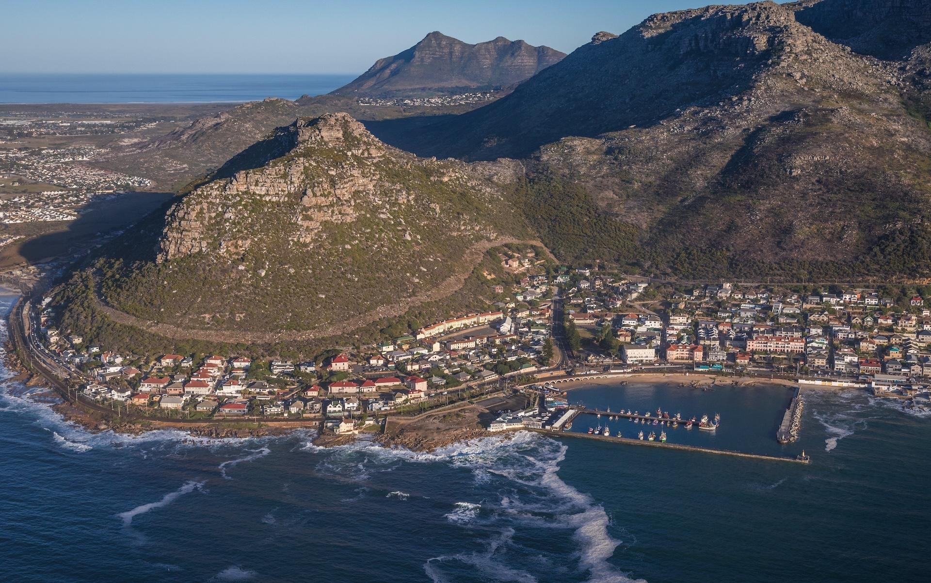 Cape Town Helicopter Flight & Harbour Boat Tour