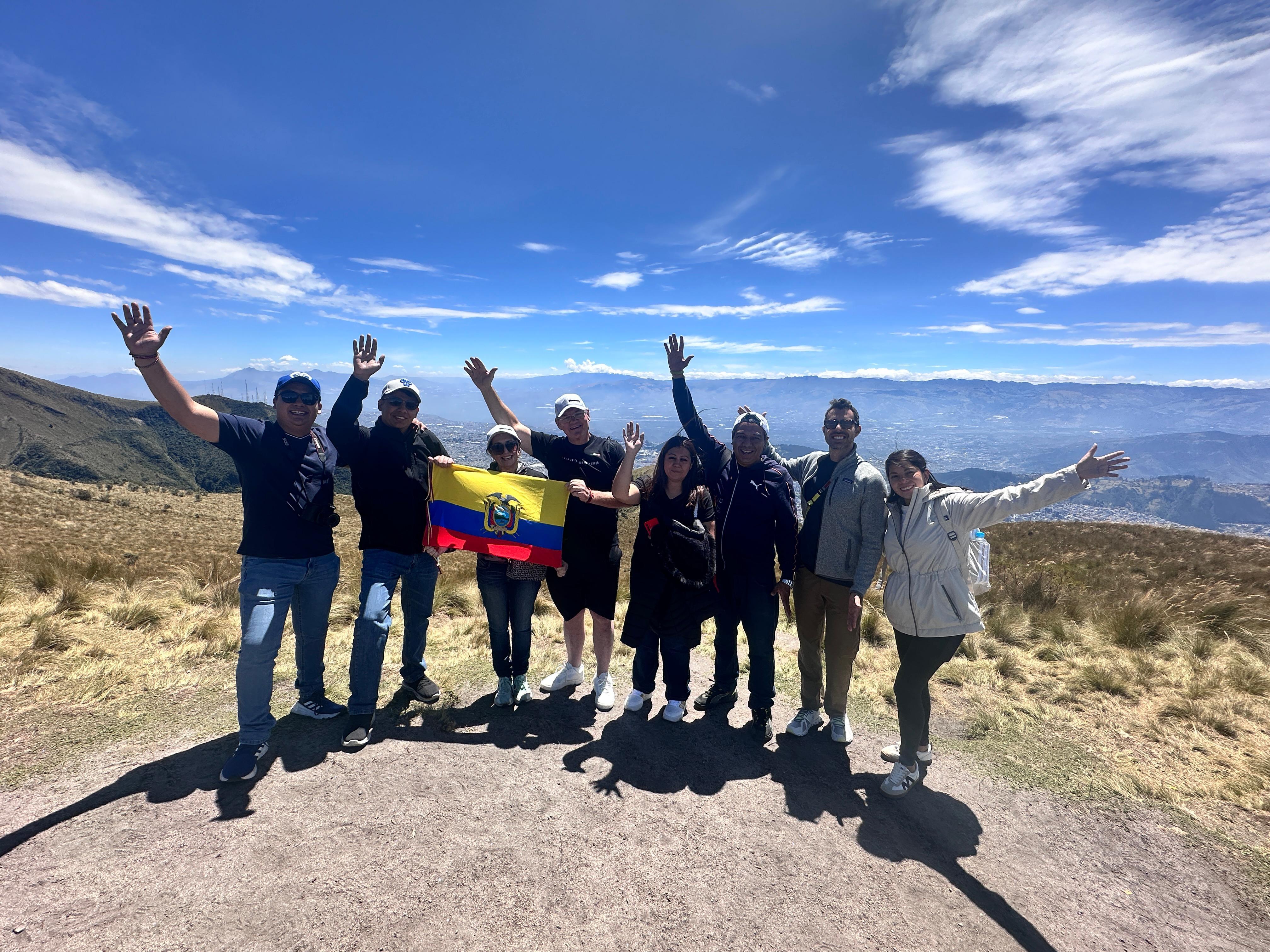 Private Quito Highlights: Colonial Center, Cable Car & Equator