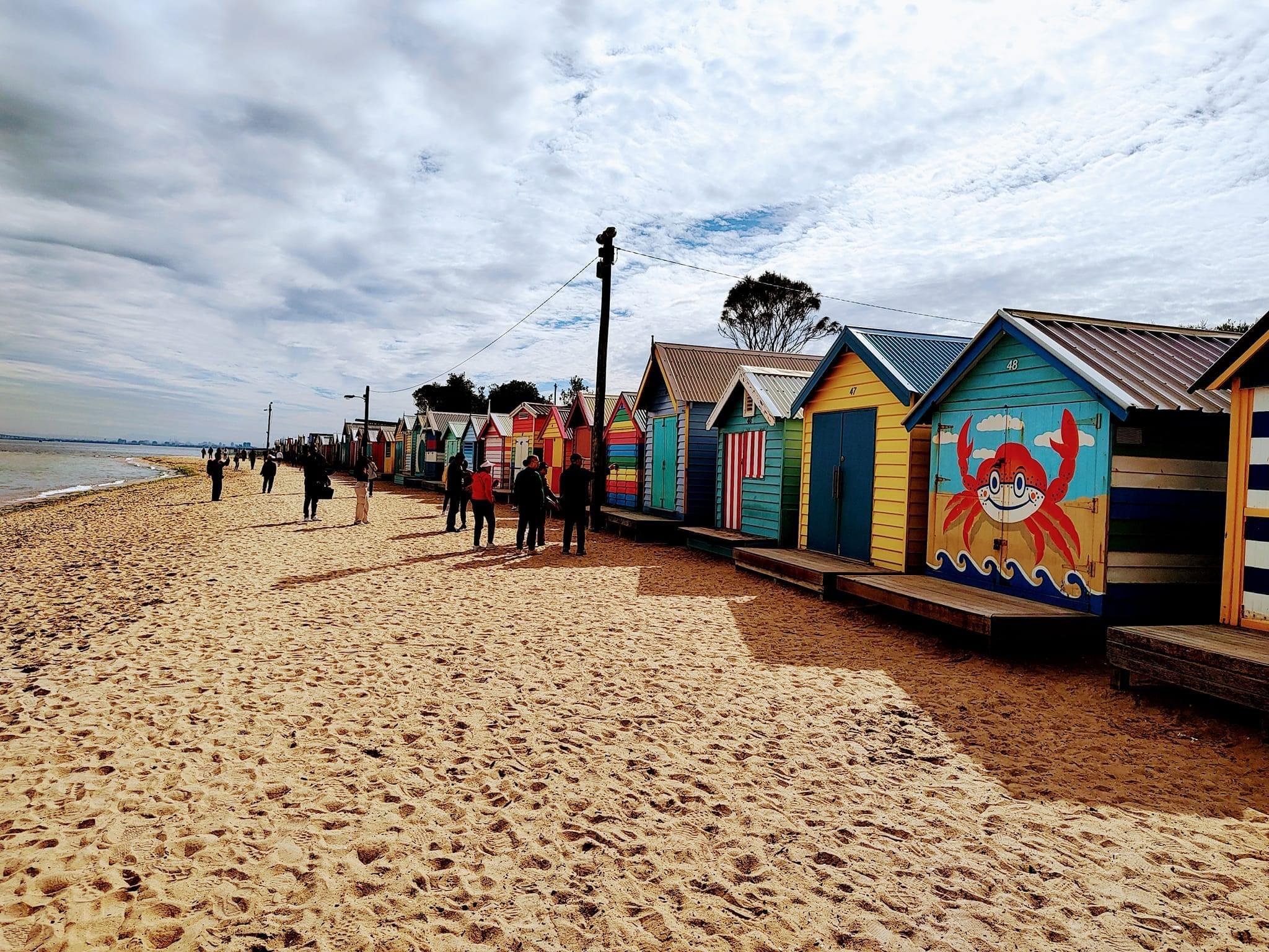 Melbourne Small Group Highlights Tour with Brighton Beach Boxes