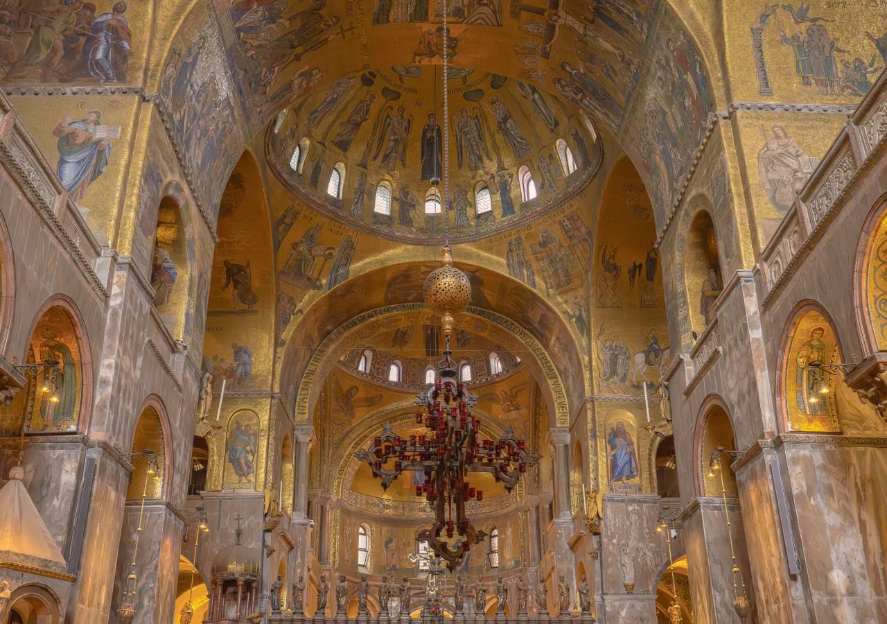 Venice: St Mark's, Doge's Palace, Murano & Burano Day Tour