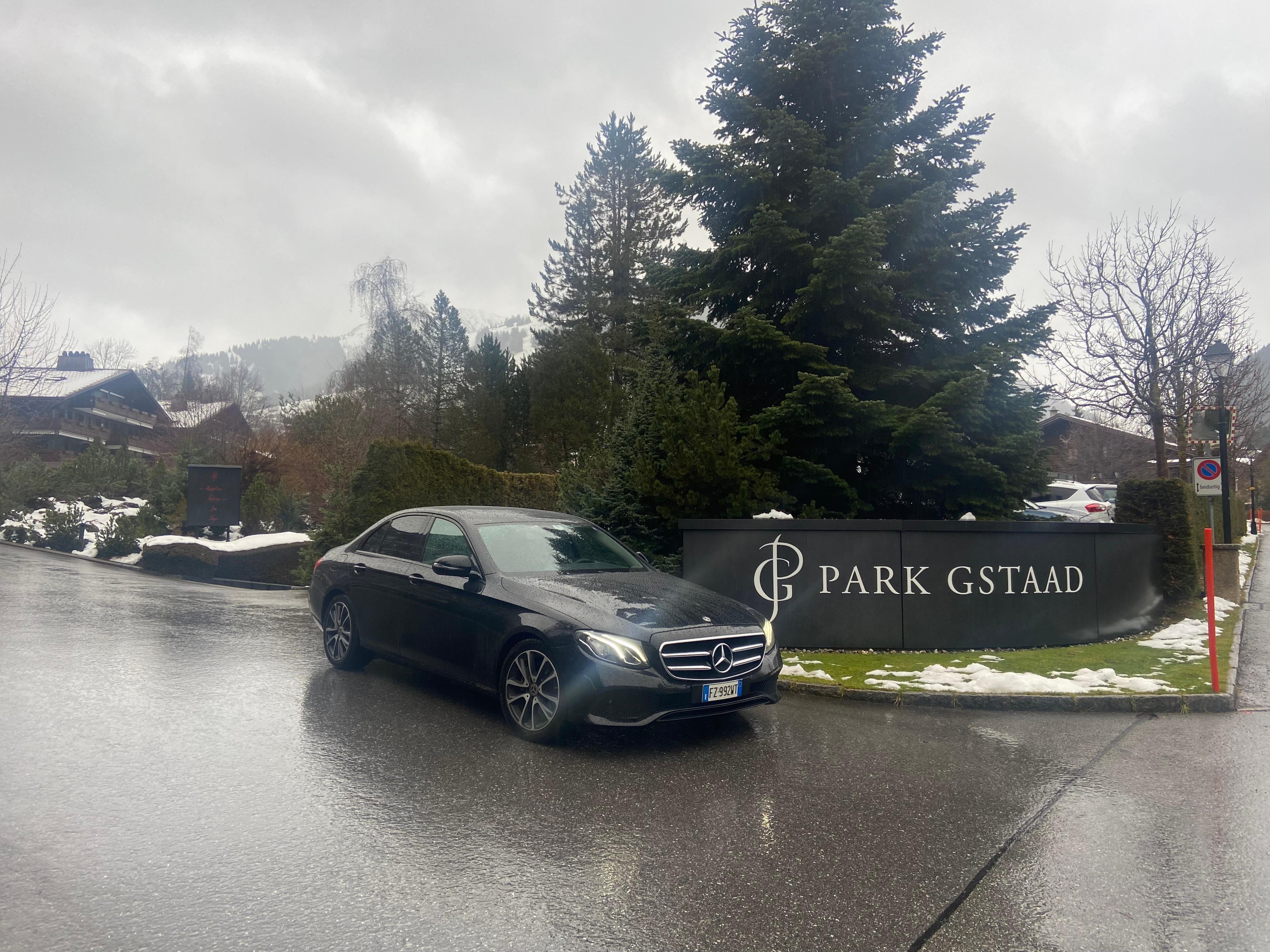 Milan ↔ Serravalle Outlet Private Transfer
