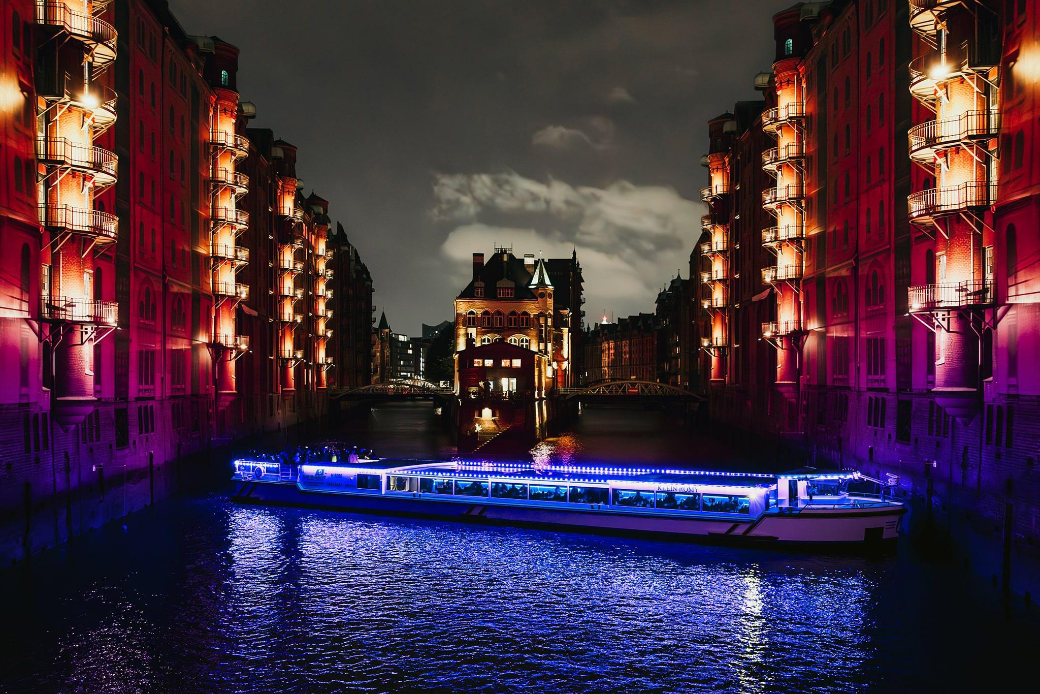 Hamburg Evening Harbor Lights Cruise (1.5 Hours)