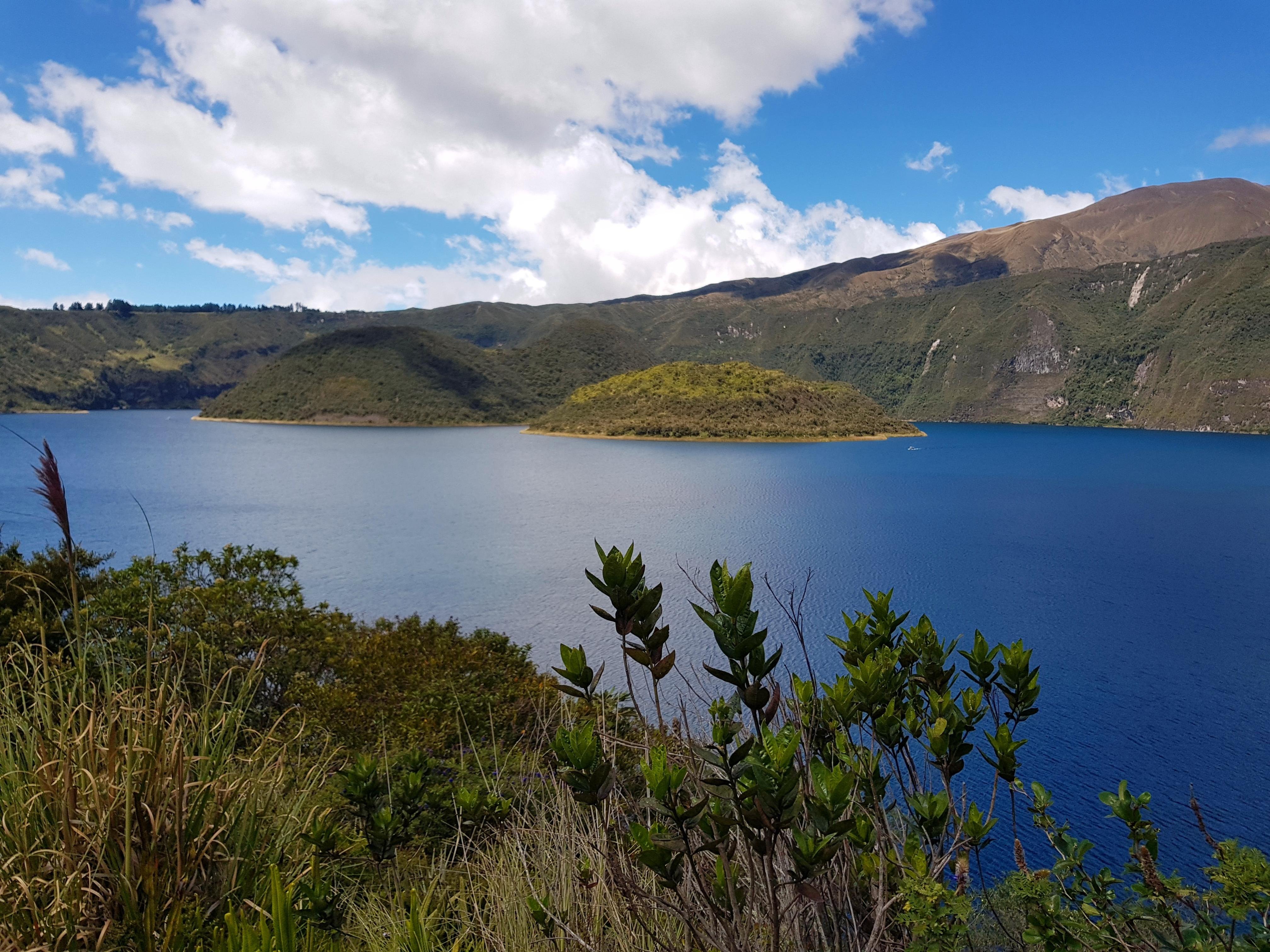 Quito to Otavalo Market & Cuicocha Lagoon Day Tour