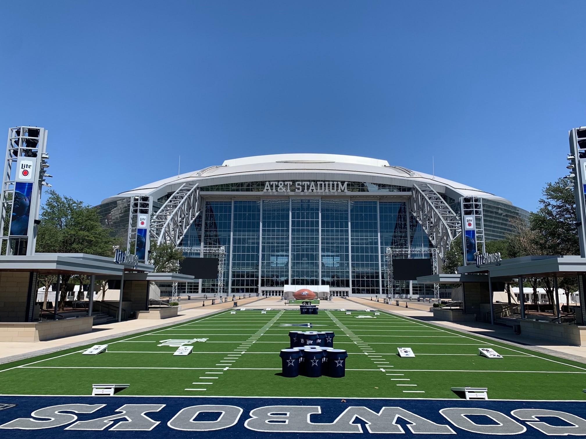 Dallas Cowboys Stadium & Star in Frisco Tour with Transport
