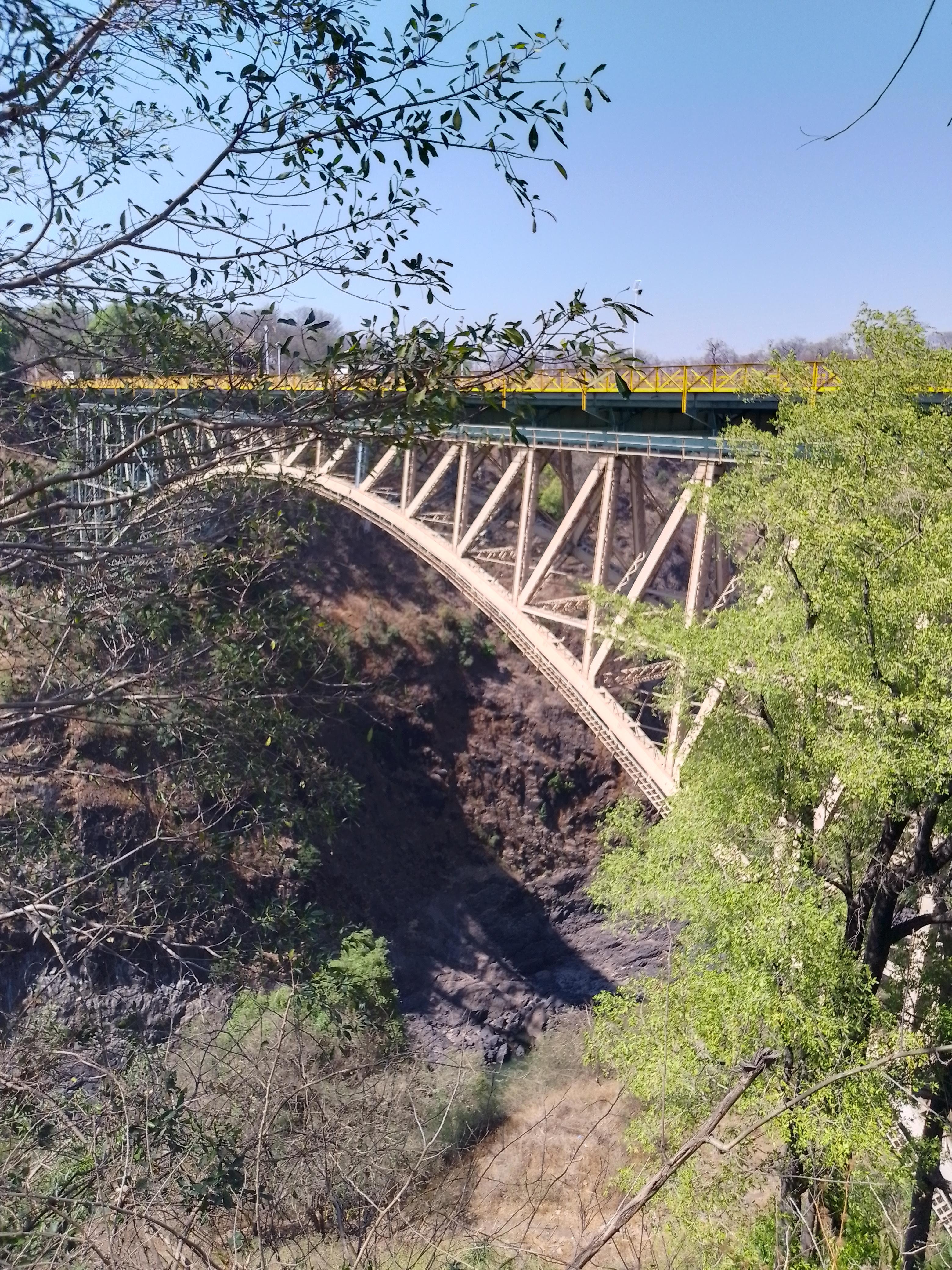 Victoria Falls Discovery: Guided Tour, River Cruise & Cultural Dinner