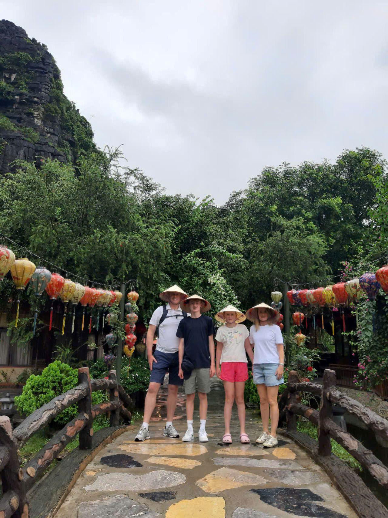 Hanoi to Ninh Binh: Hoa Lu, Trang An & Mua Cave Day Tour