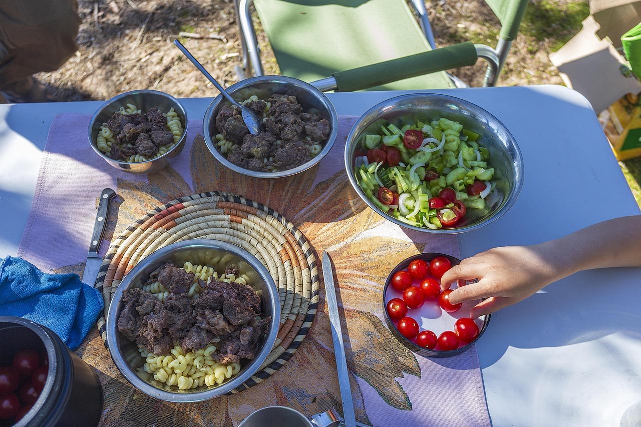 Cassoulet Home Kitchen Experience with Local Families