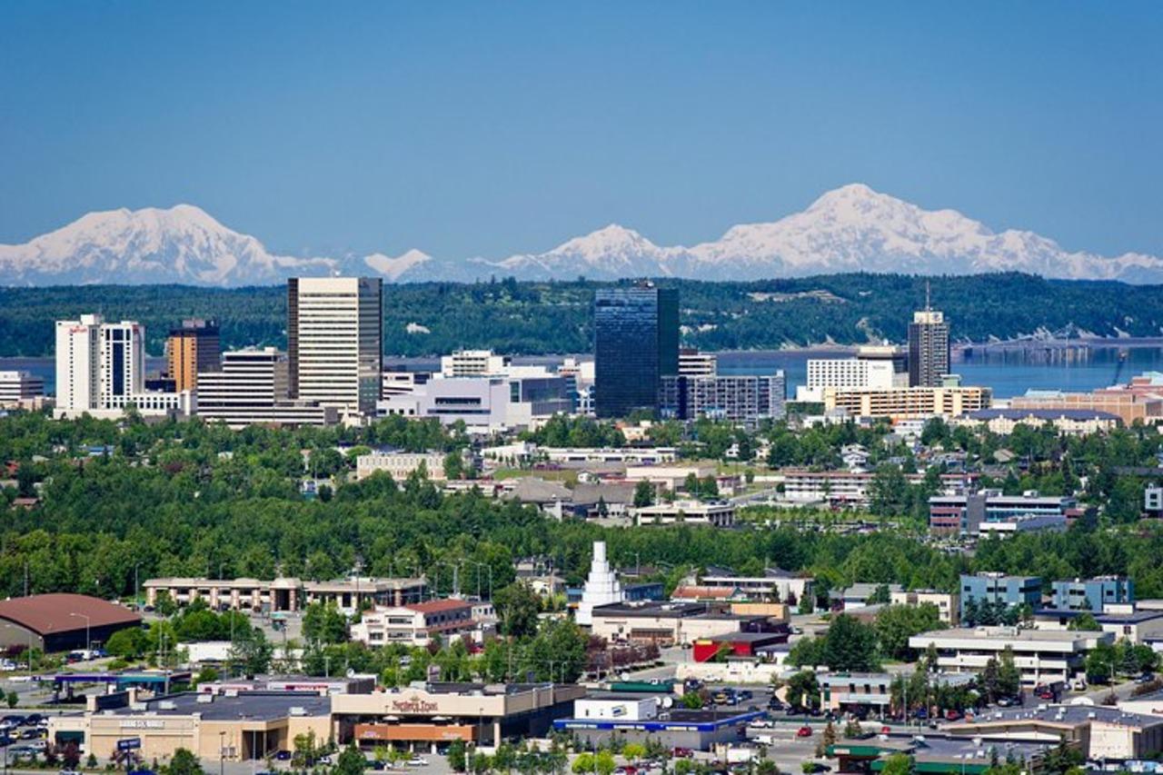 Anchorage City Discovery with Smoked Salmon & Reindeer Tasting