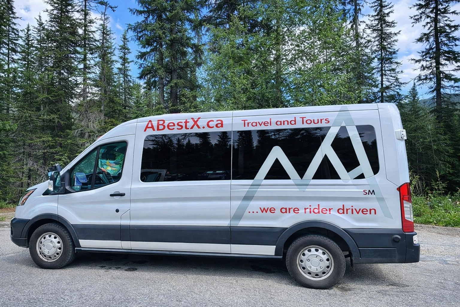 Private Airport Transfer: Calgary to Banff & Canmore