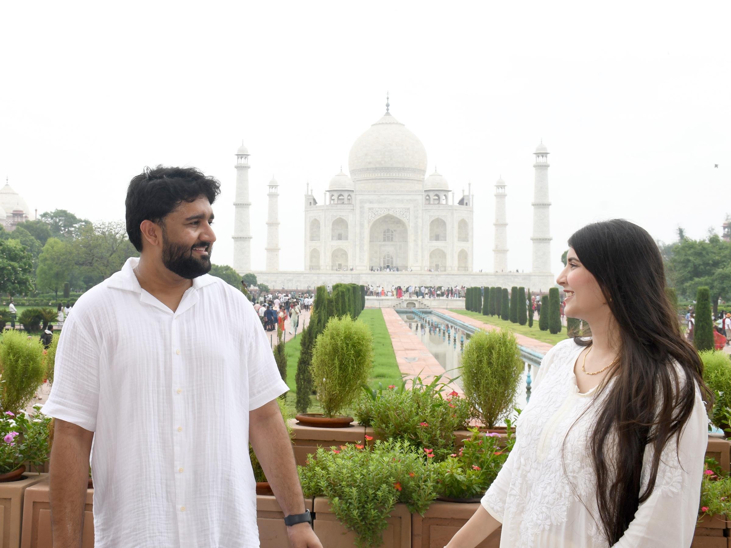 Delhi to Taj Mahal & Agra Day Trip on the Gatimaan Express