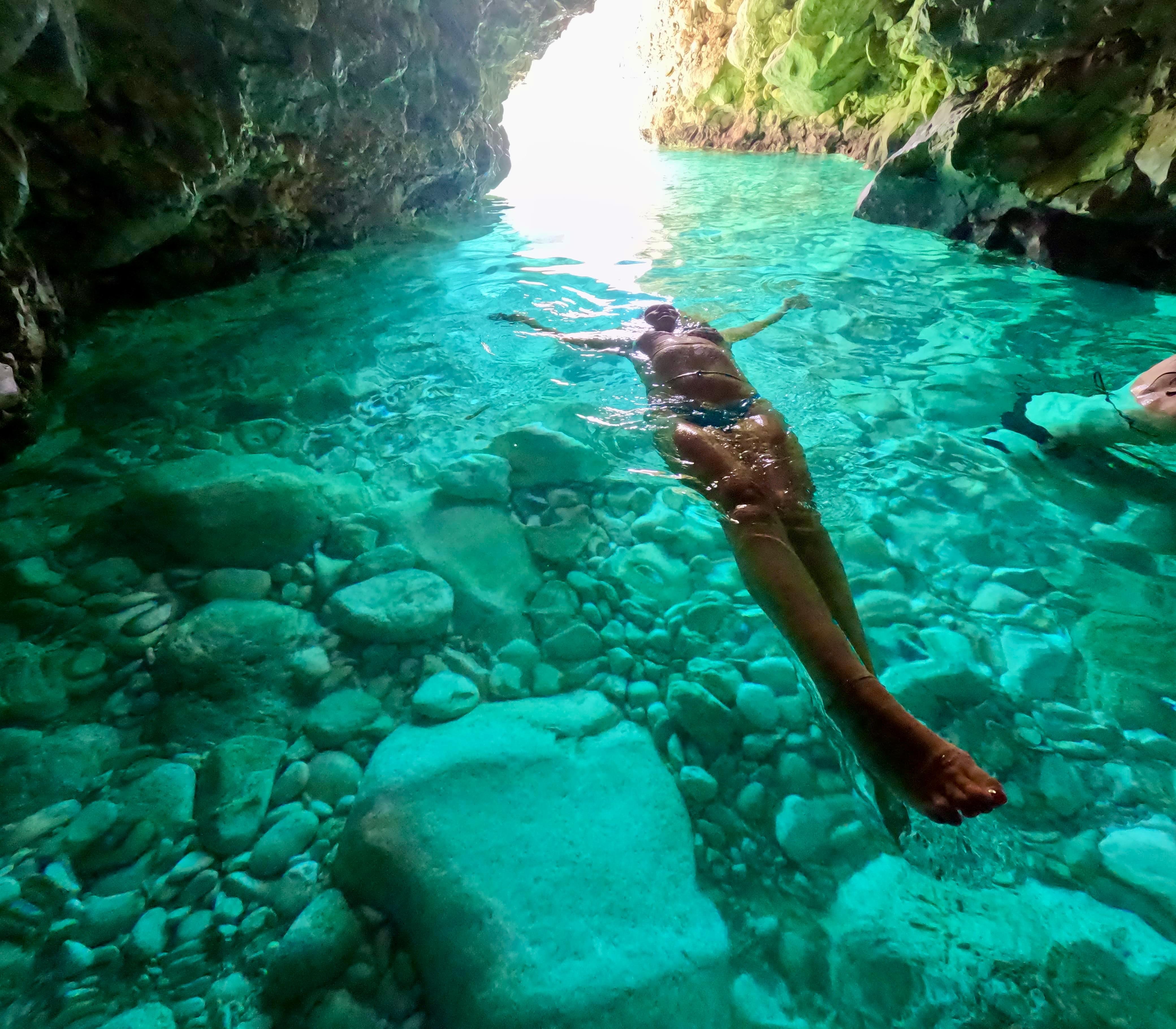 Vlorë Speedboat Tour: Blue Cave & Gramma Bay from Durrës