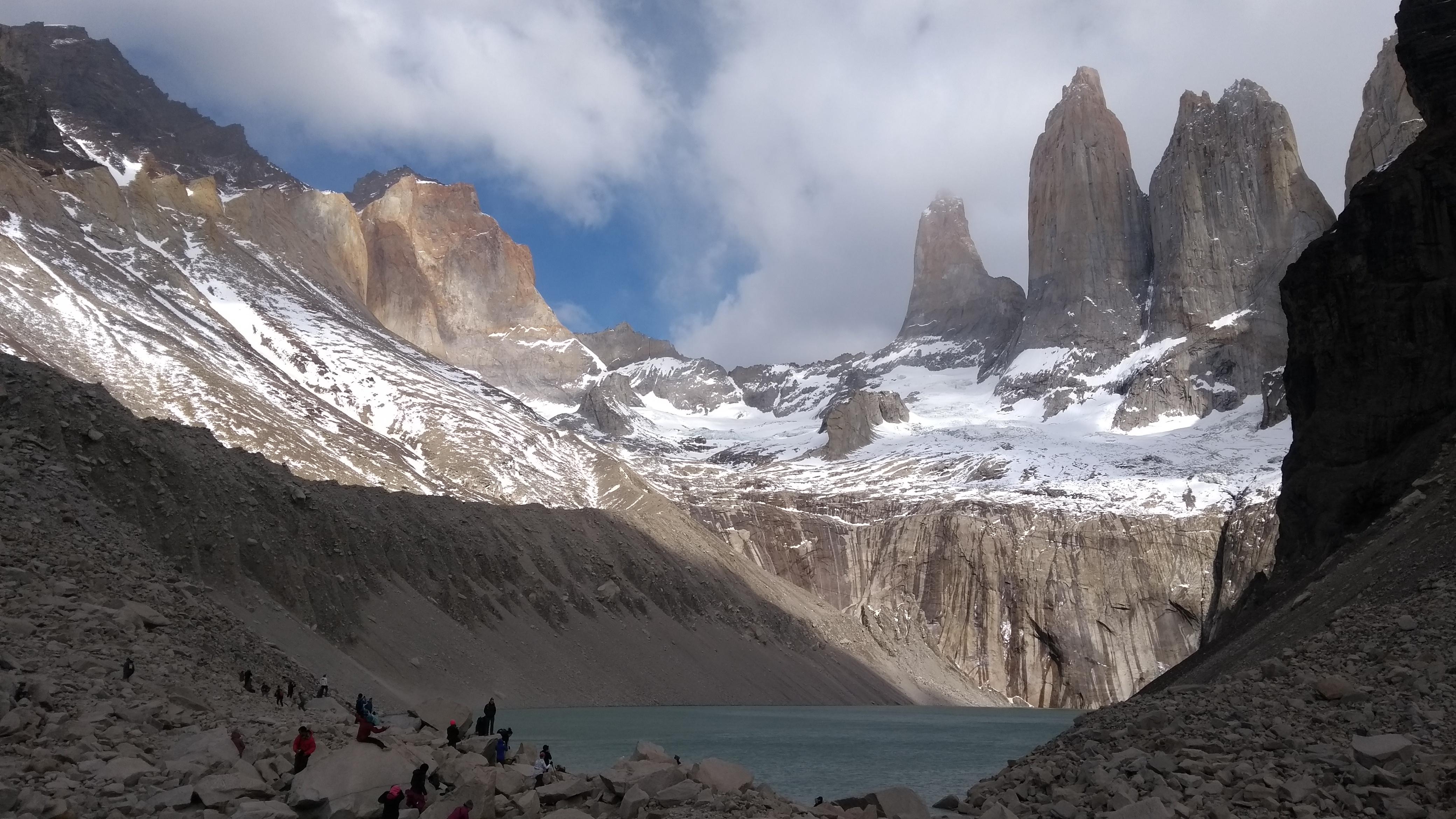 Private Full-Day Las Torres del Paine Expedition