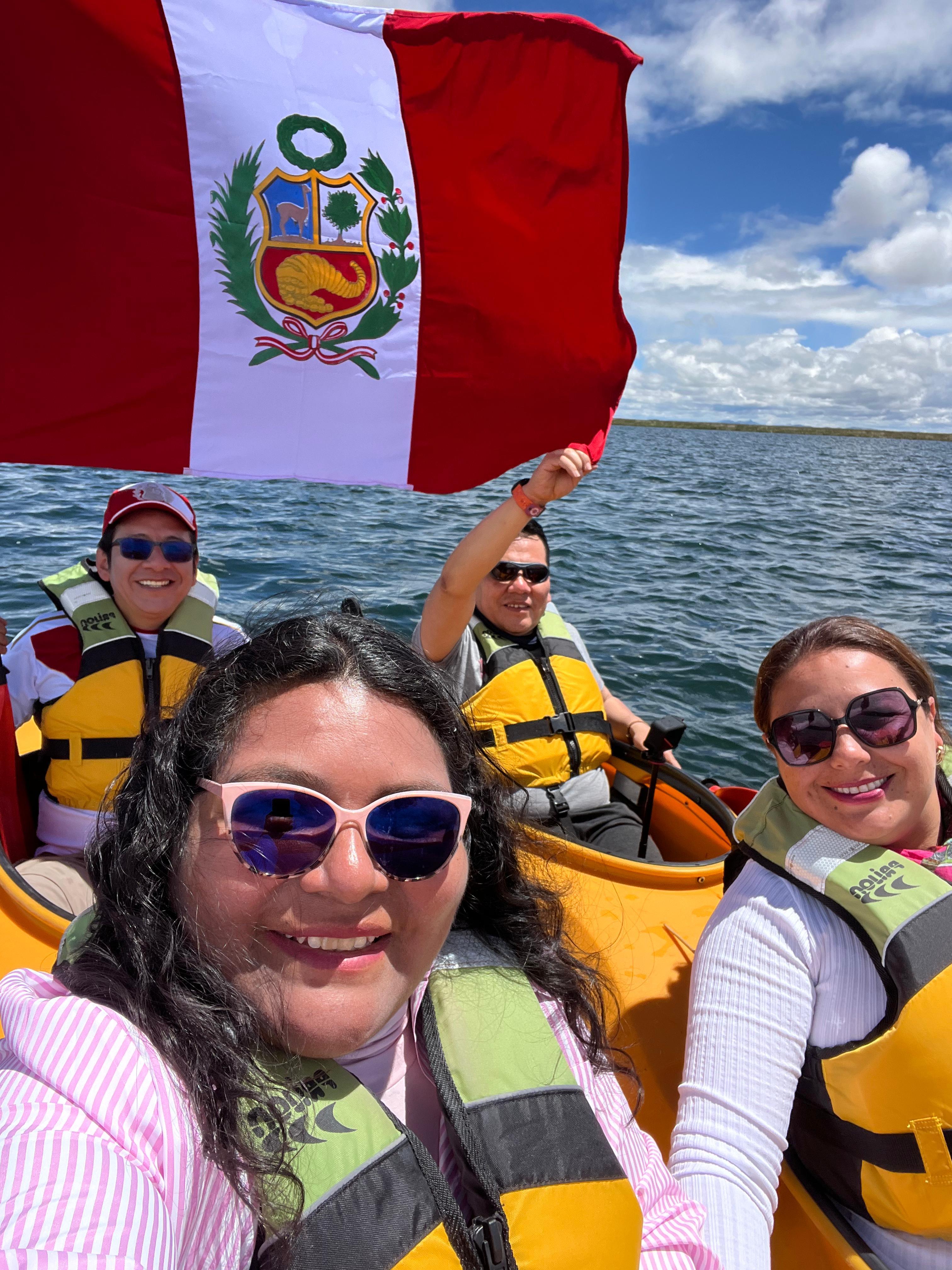 Aventura de Caiaque às Ilhas Uros e Reserva do Titicaca