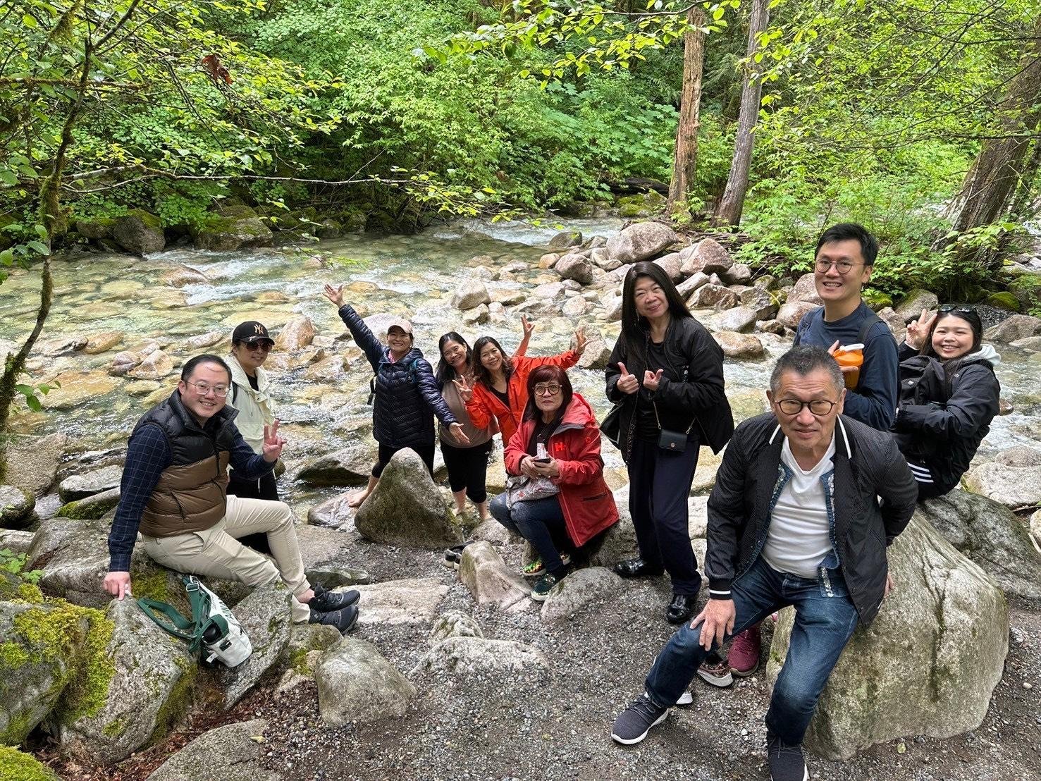 Whistler Adventure Day: Zipline or Rafting from Vancouver