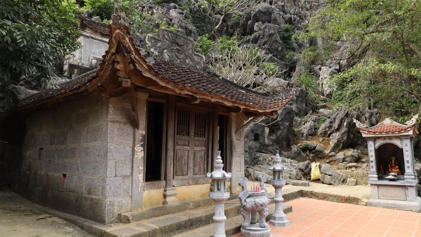 Ninh Binh Countryside Jeep Adventure: Sunrise, Morning & Sunset Options