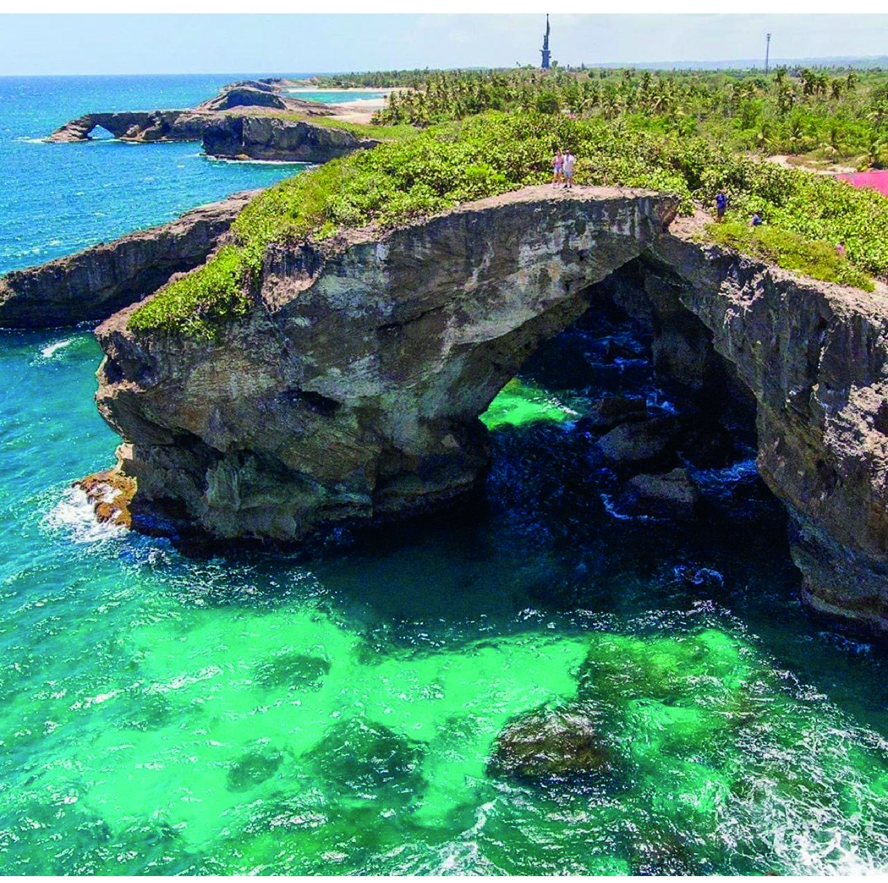 Puerto Rico All-in-One: Waterfalls, Cueva del Indio & Beach Tour