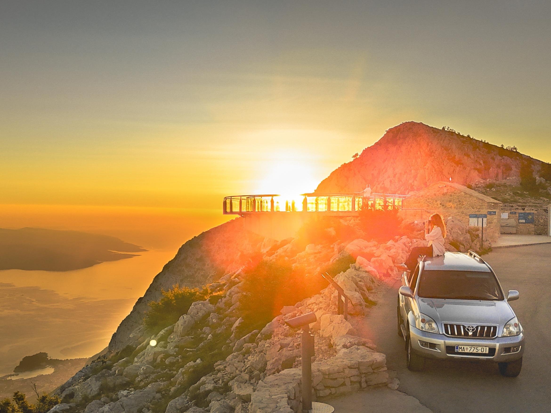 Biokovo Mountain 4x4 Adventure to Skywalk & Sinjal Peak