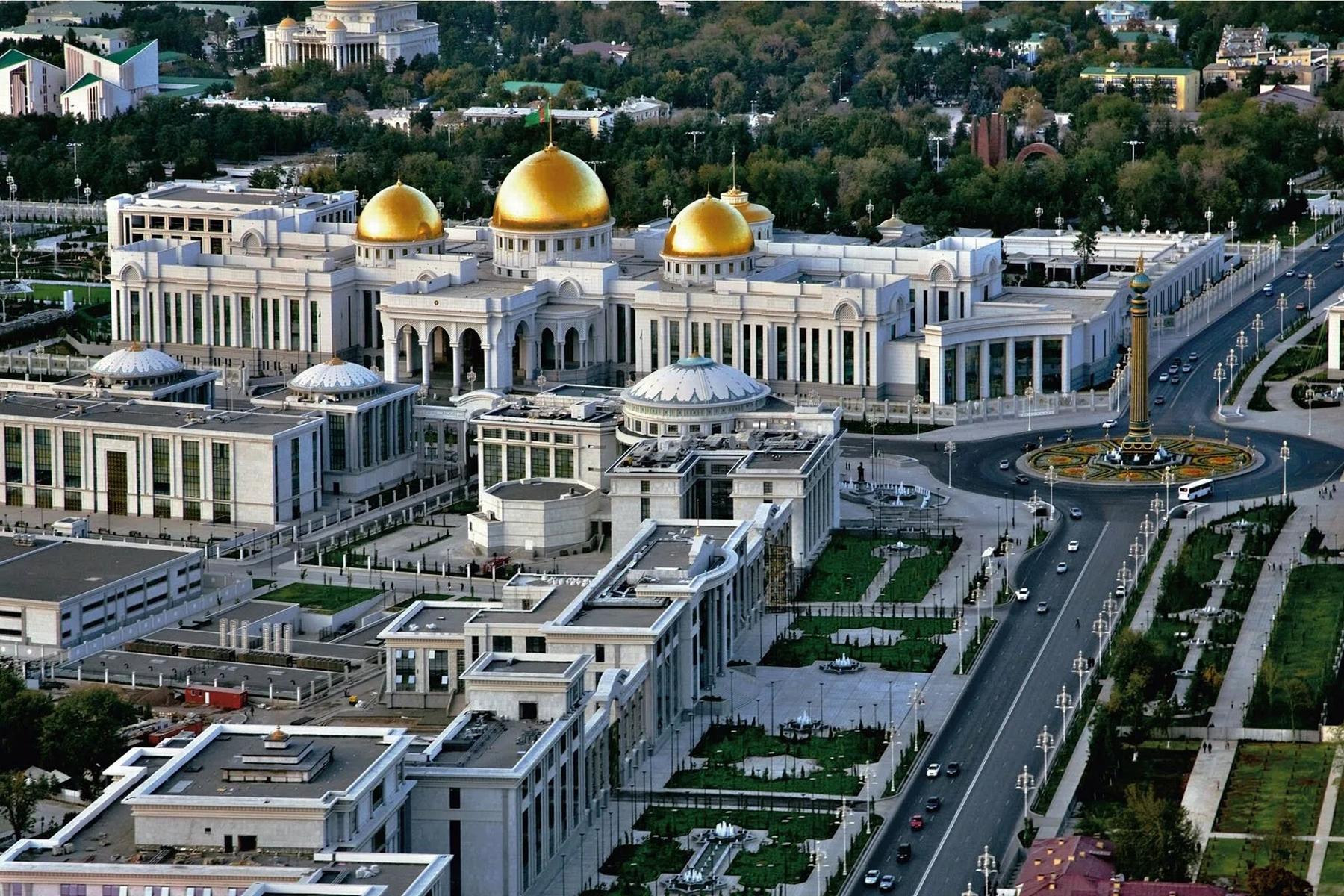 4-Day Turkmenistan Discovery: Darvaza Crater & Silk Road Ruins