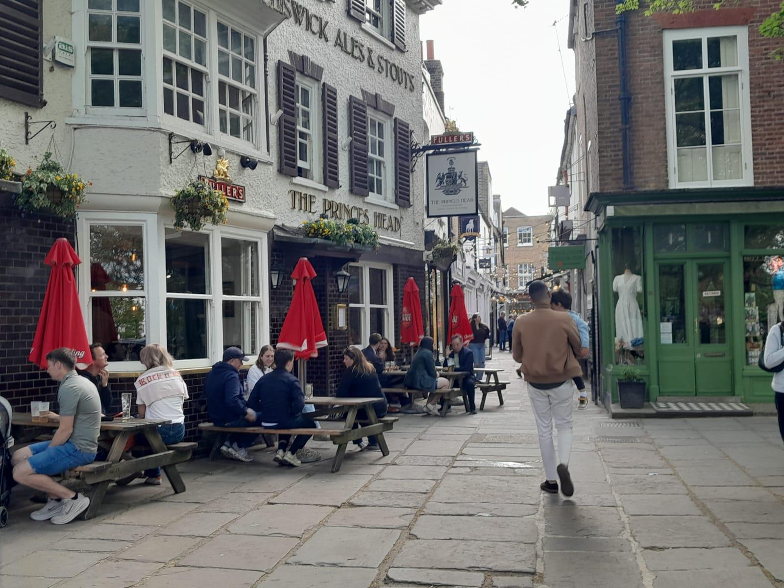 Private London: Kew Gardens, Richmond & Ted Lasso Tour