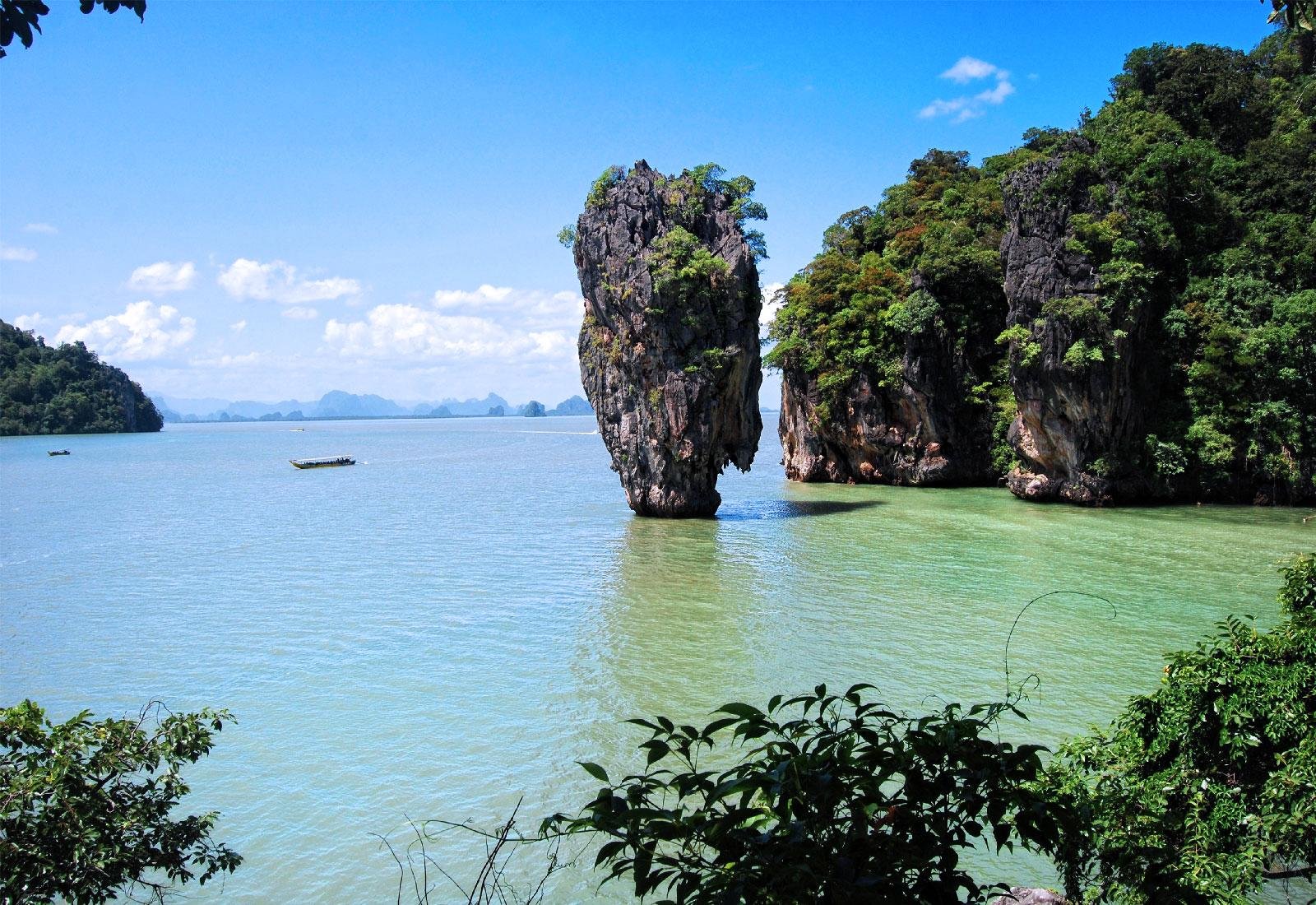 Phang Nga Bay & James Bond Island: Longtail Boat & Kayak Day Tour