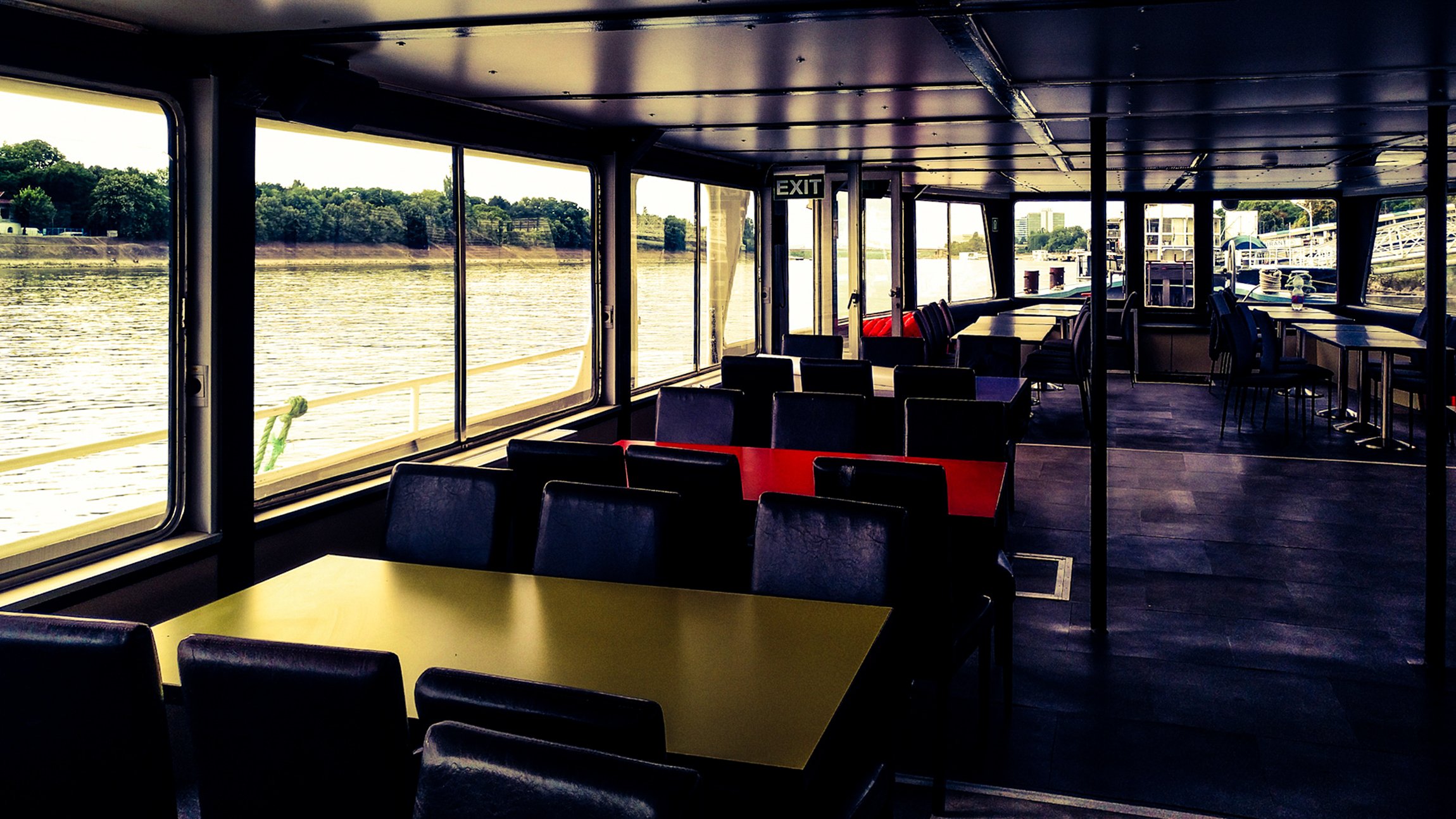 Budapest Sightseeing Cruise — image 9