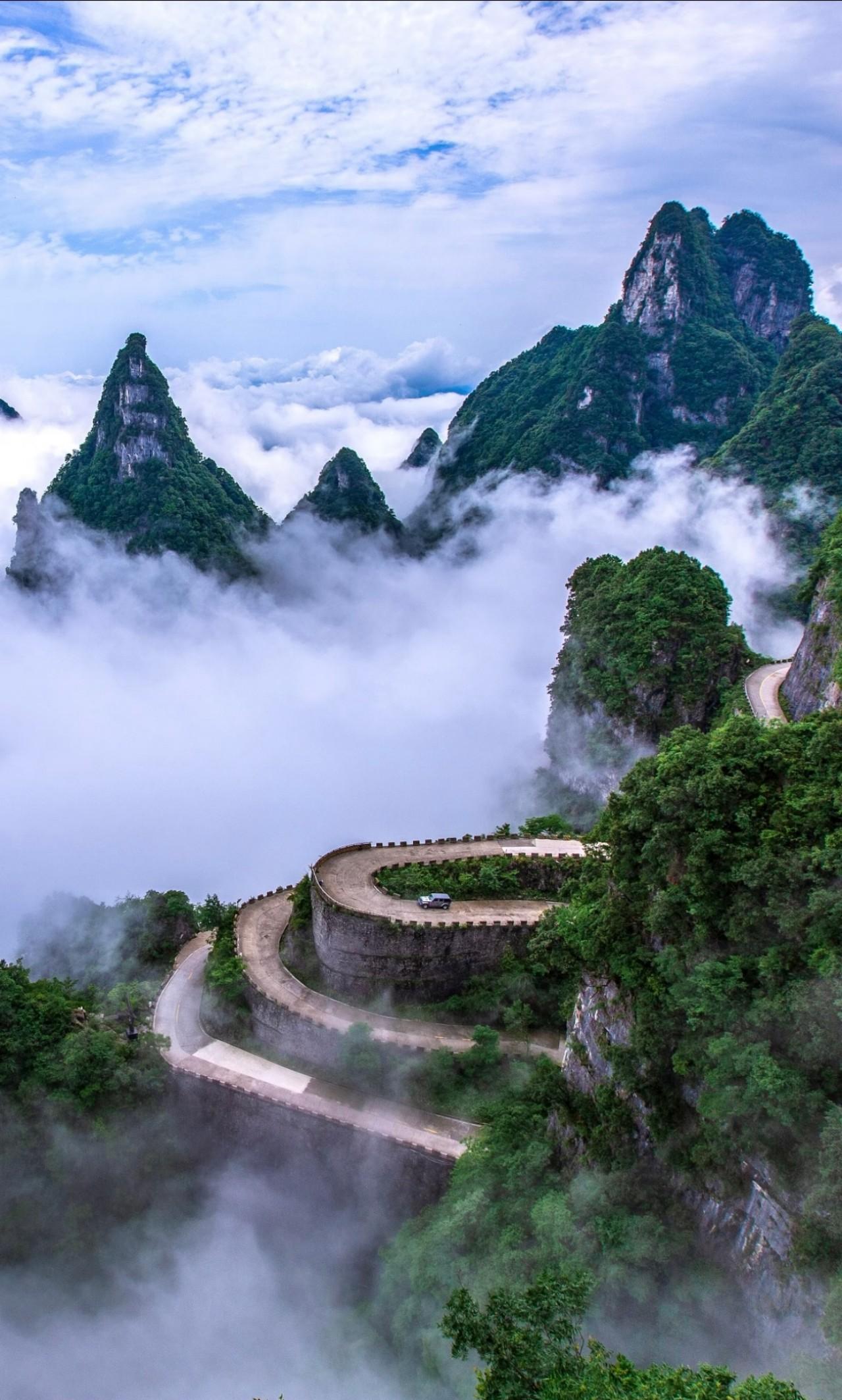 Zhangjiajie & Furong Ancient Town 1.5-Day Private Tour (4 Flexible Packages)