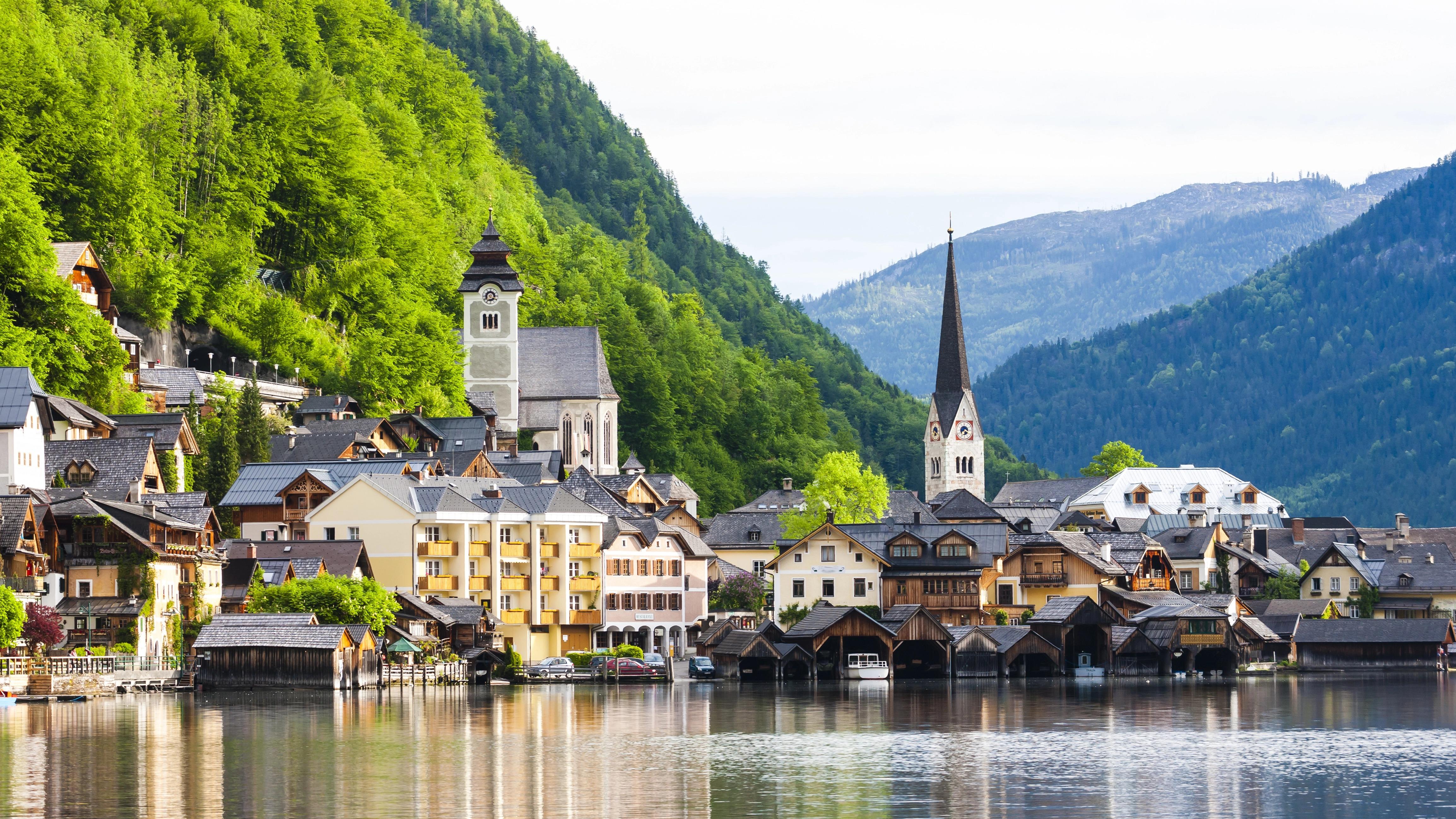 Vienna to Hallstatt and Salzburg Guided Day Trip
