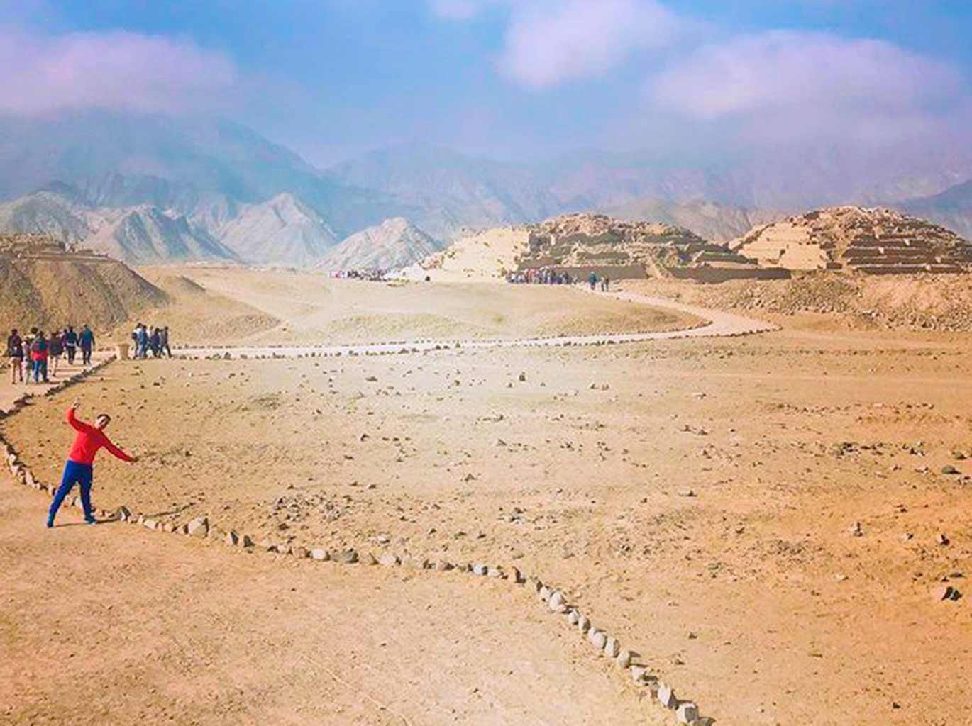 Private Full-Day Caral Archaeological Site Tour from Lima