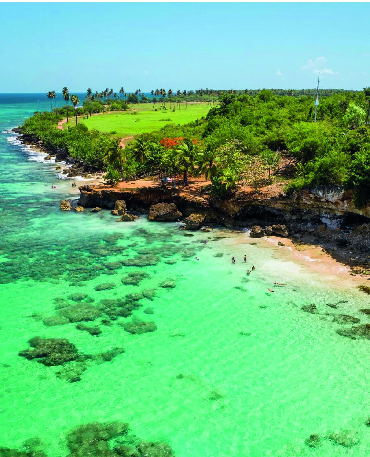 Puerto Rico All-in-One: Waterfalls, Cueva del Indio & Beach Tour