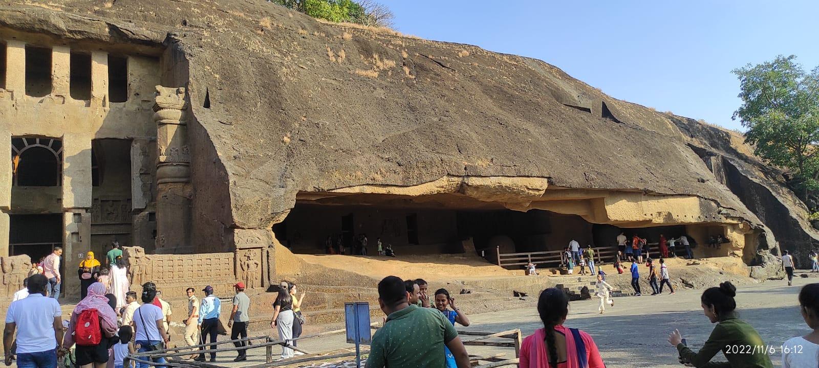 Mumbai: Tour de día por el Parque Nacional Sanjay Gandhi, las Cuevas de Kanheri y la Pagoda Global Vipassana