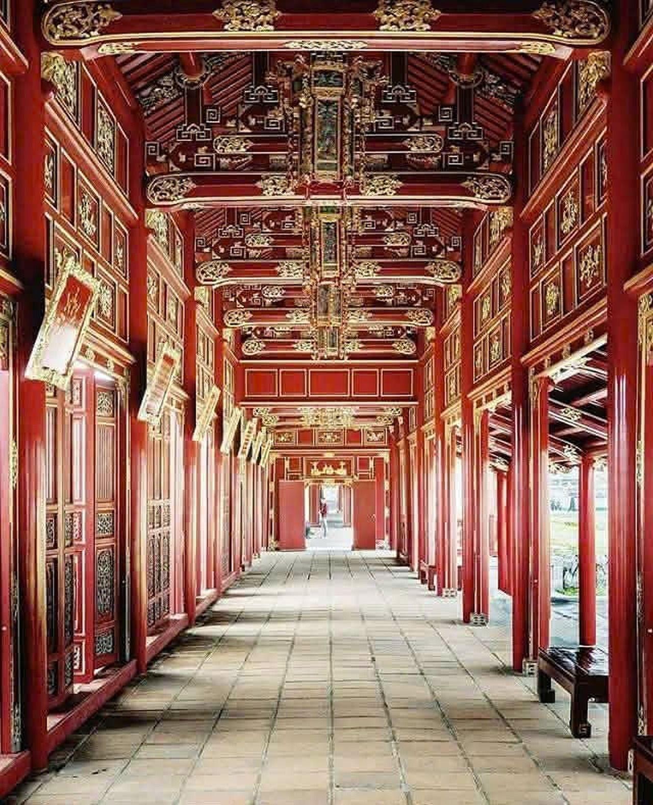 Hue Imperial City & Royal Tombs Discovery