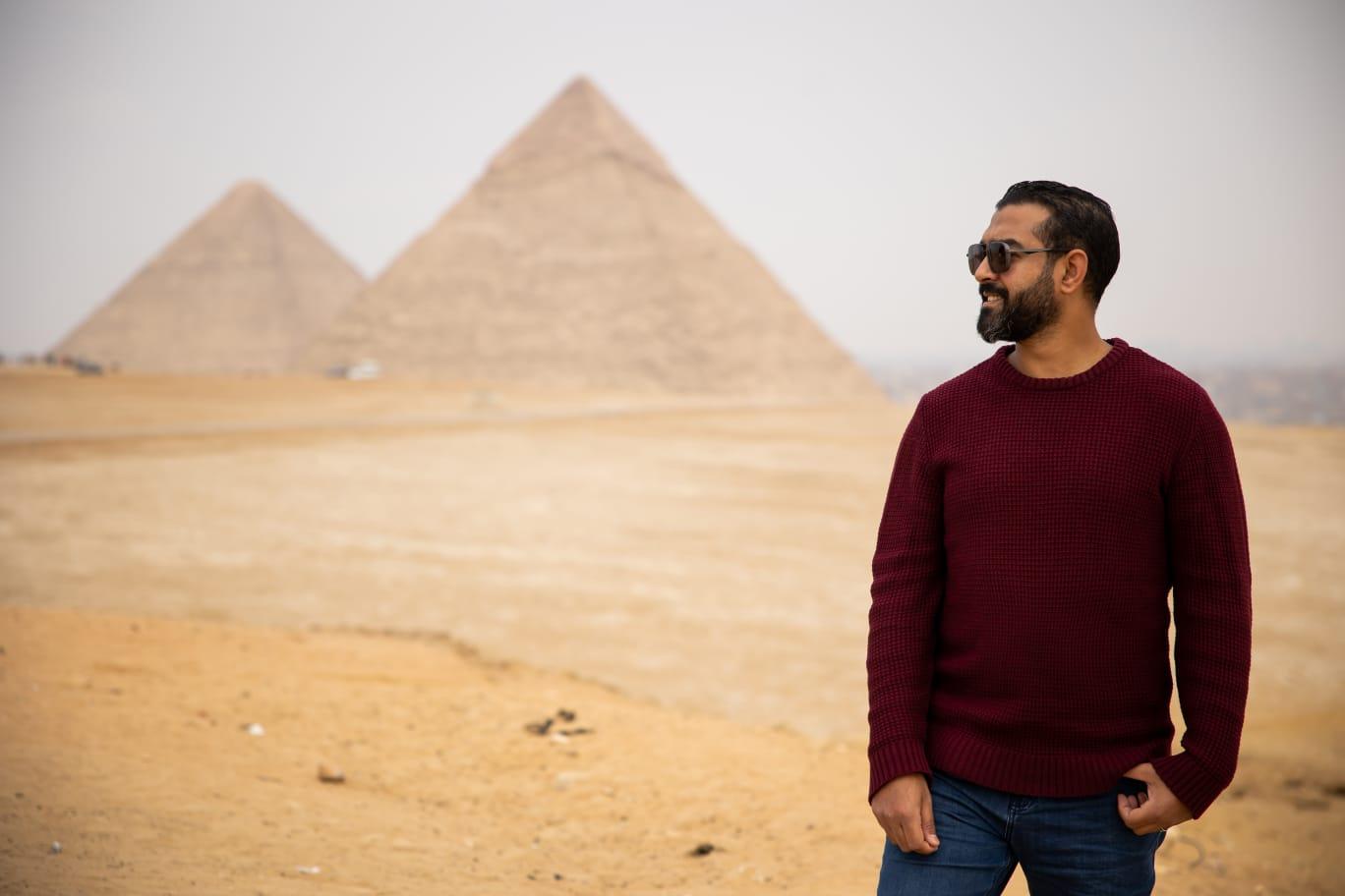 Private Giza Pyramids & Grand Egyptian Museum Day Trip from Hurghada