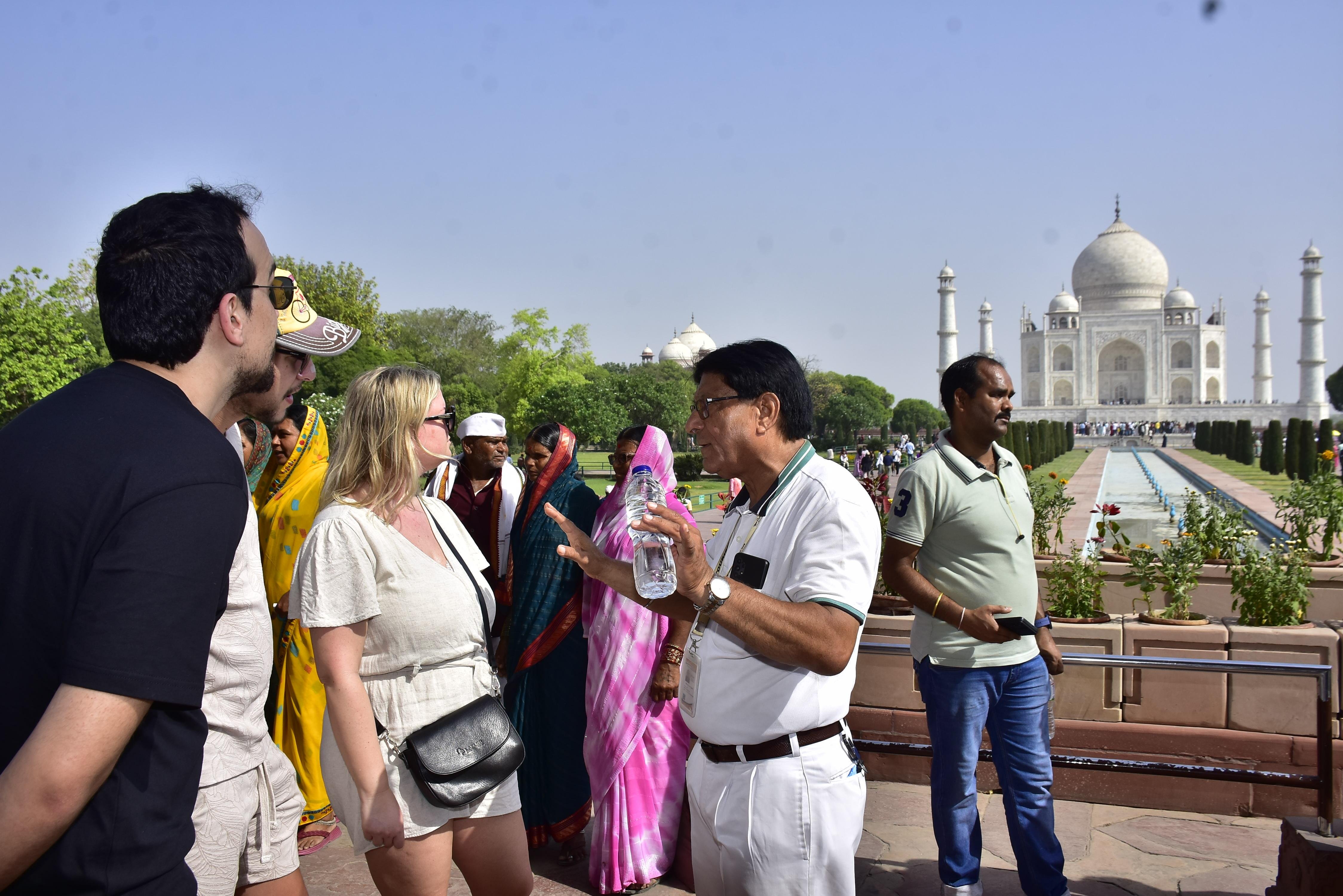 Delhi to Taj Mahal & Agra Private Day Tour with Marriott Lunch