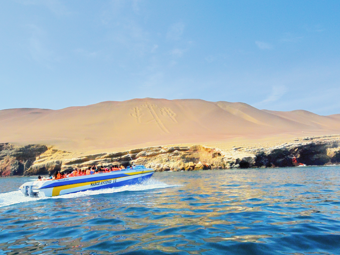 Aventura de día completo en Paracas, Ica y Huacachina desde Lima