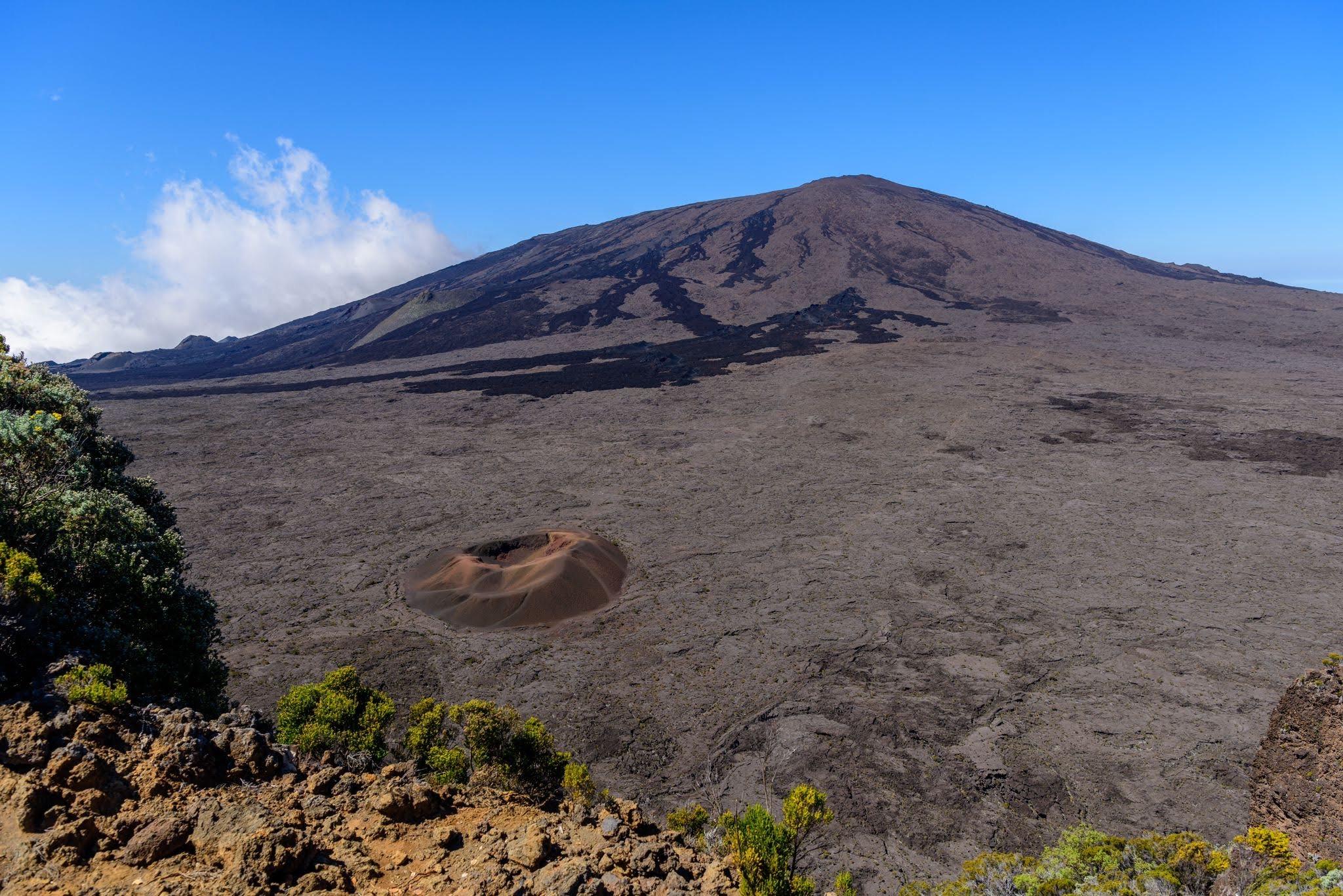 Reunion Island Full-Day Volcano & Beach Explorer