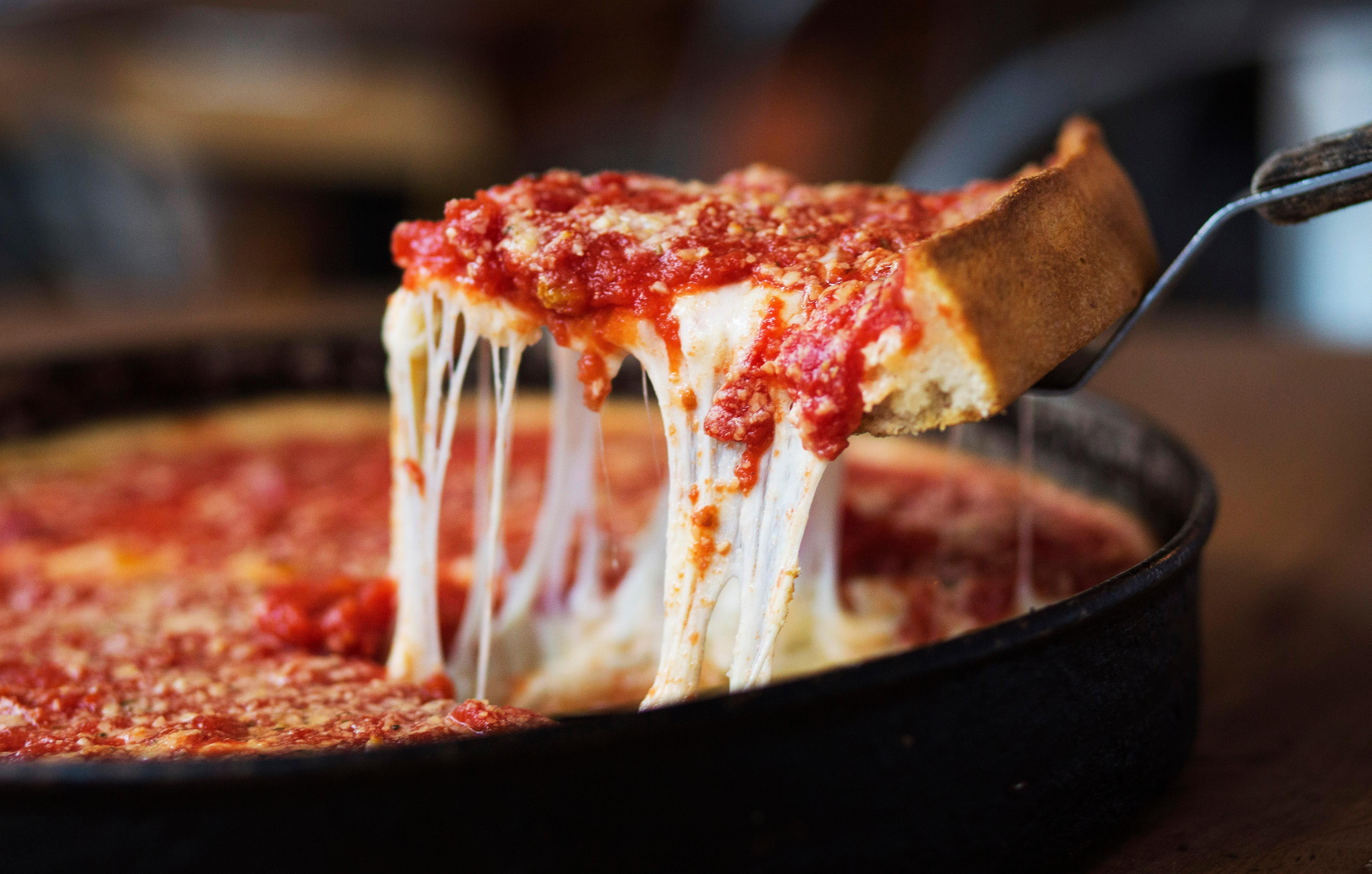 Chicago: Classic Food & Walking Tour with Free Bike or Kayak - 2026 (Verified Reviews)