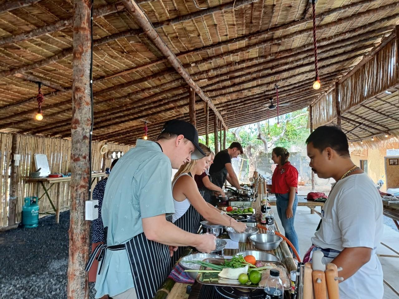 Authentic Koh Samui Thai Cooking Class with Local Family