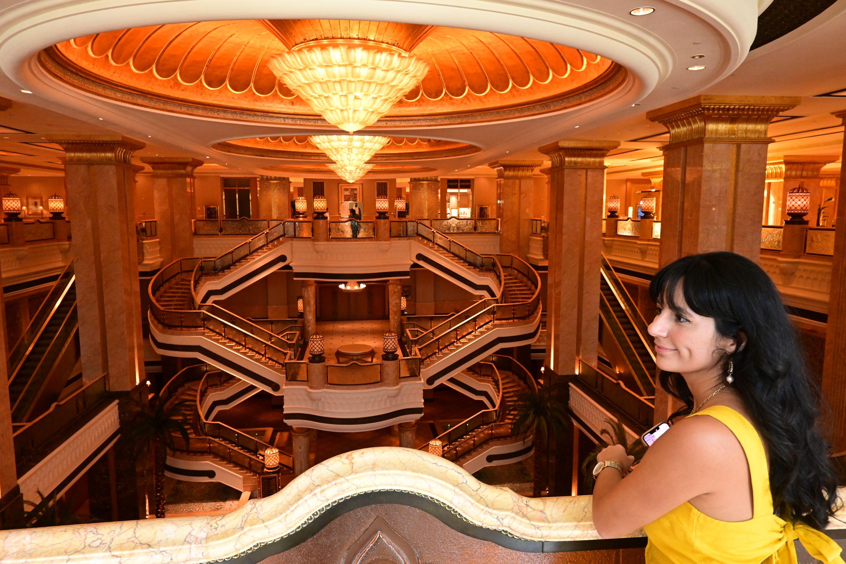 Abu Dhabi Day Trip from Dubai with Warner Bros. World Ticket