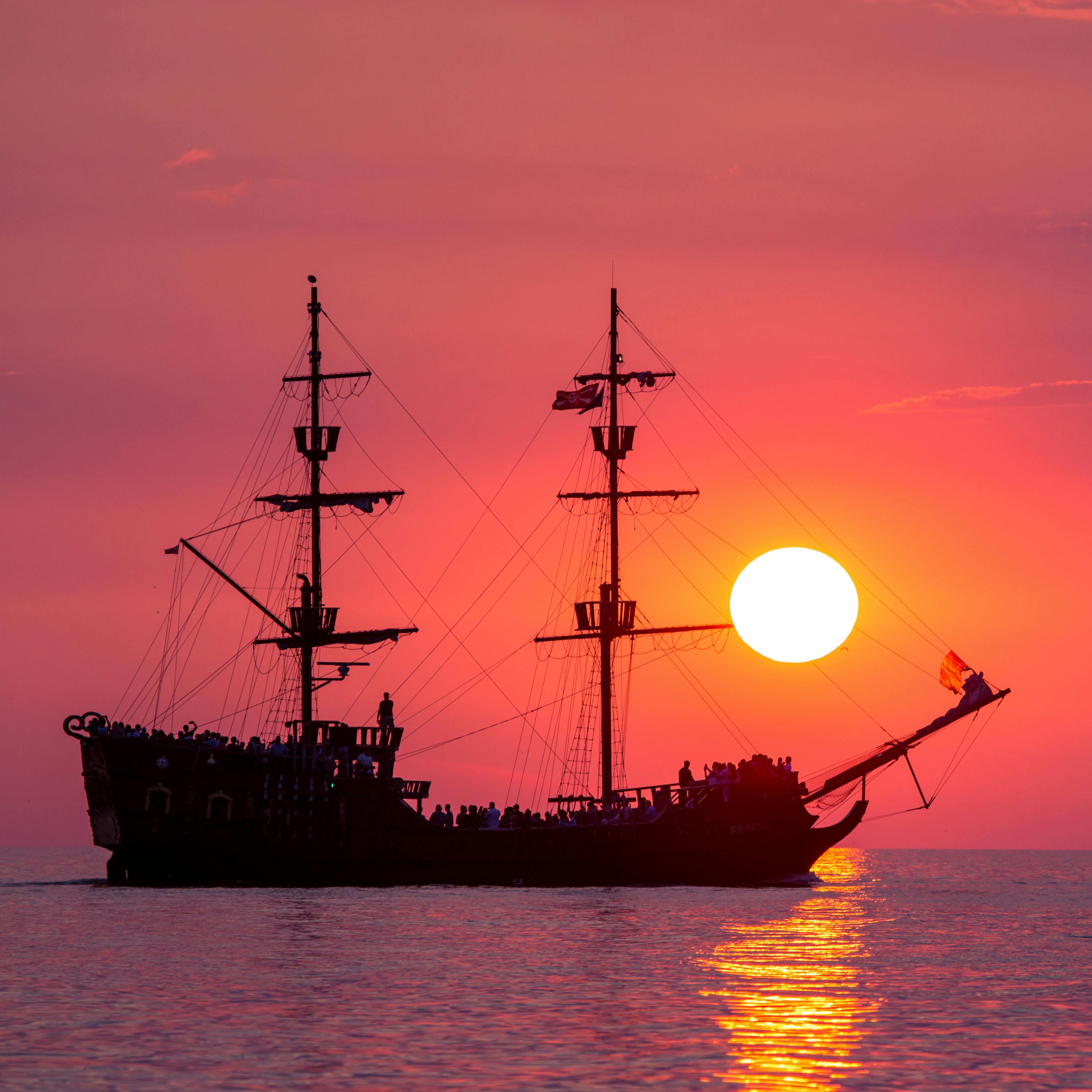 Batumi Sunset Boat Trip with Wine