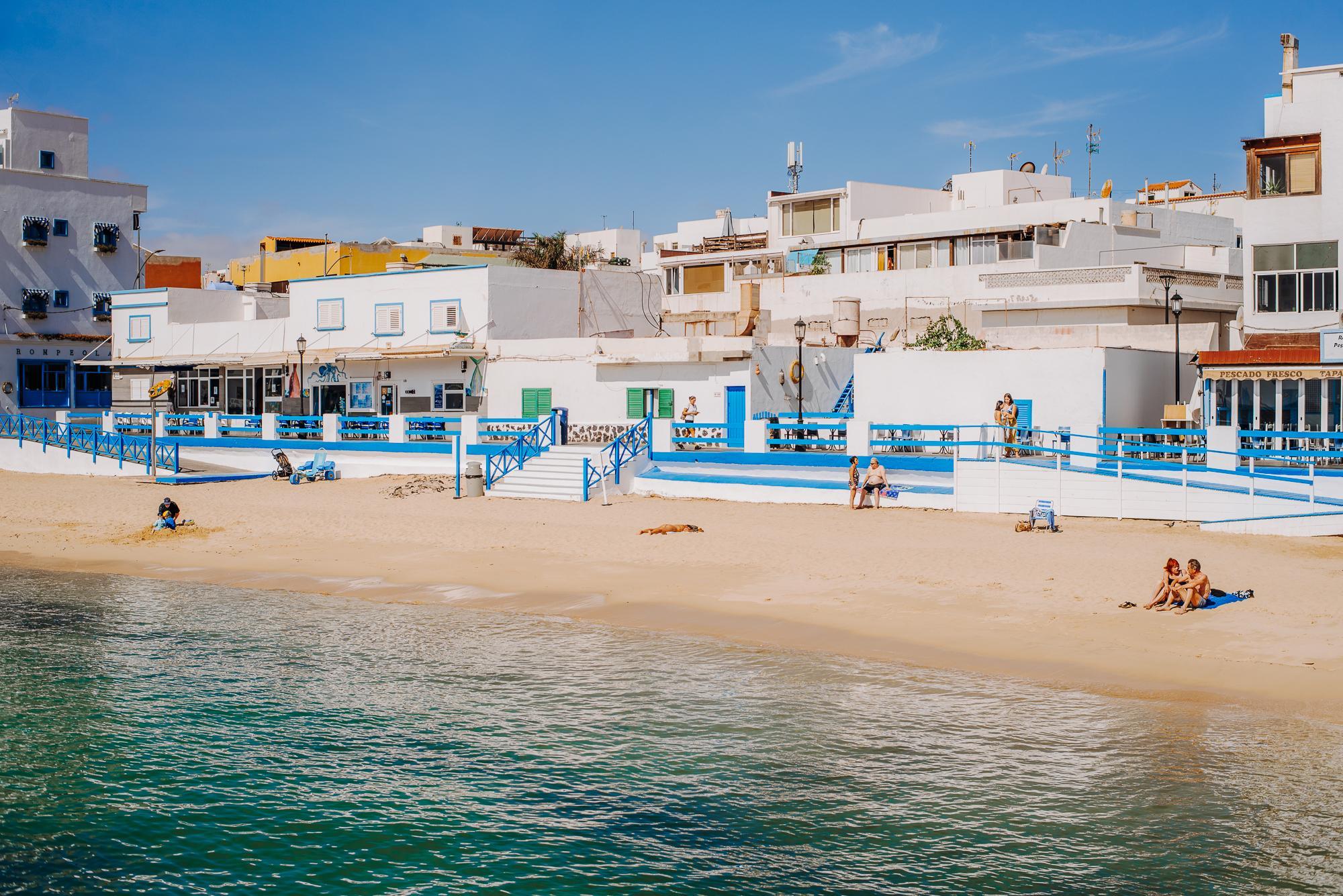Lanzarote to Fuerteventura Round-Trip Ferry & Bus Transfer