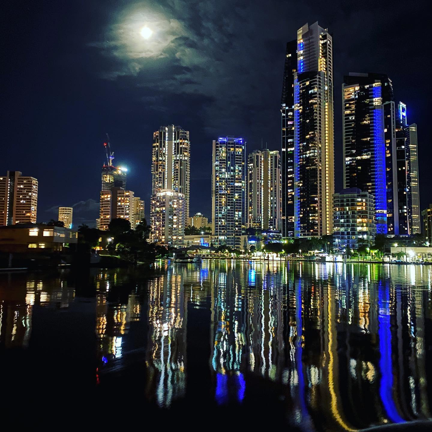 Surfers Paradise Evening Lights Canal Cruise