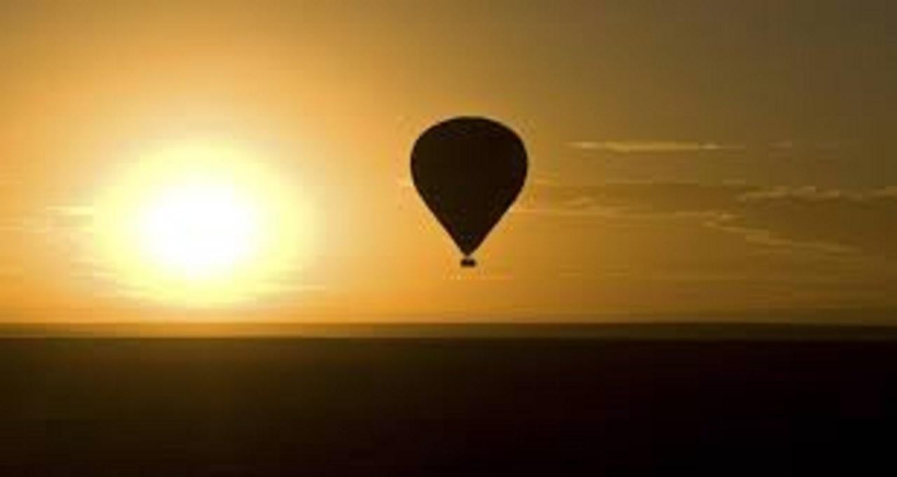 Maasai Mara Hot Air Balloon Safari with Champagne Breakfast
